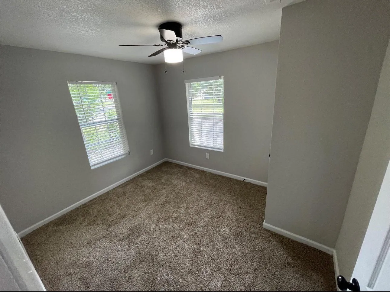 Single Family Residence For Sale in Dallas County , 2722 Hector Street, Dallas, Texas 75210, 3 Bedroom, 2 Bathroom, Garage spaces, 1,014 Sqft, built in 1939, Preowned, mls#20942608, Real Estate Agent in Dallas, Homes For Sale in Dallas county, Homes For Sale in Dallas, Realtor in Dallas Texas, Real Estate Brokerage Independent Realty Texas, Luminita Cordes Realtor