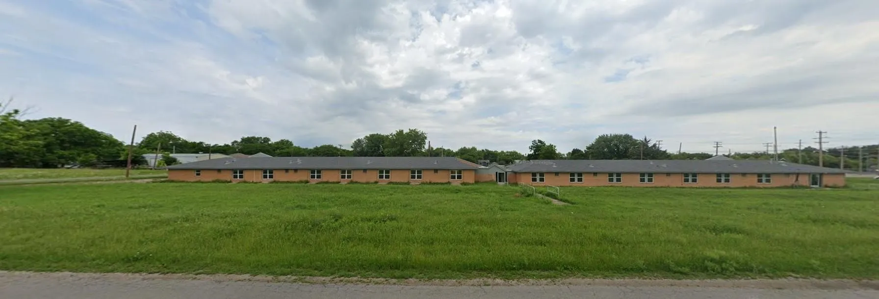 Office For Sale in Grayson County , 400 S Bond Street, Whitewright, Texas 75491, 0, 0, Garage spaces, 0 Sqft, built in 1962, Preowned, mls#20936078, Real Estate Agent in Whitewright, Homes For Sale in Grayson county, Homes For Sale in Whitewright, Realtor in Whitewright Texas, Real Estate Brokerage Independent Realty Texas, Luminita Cordes Realtor