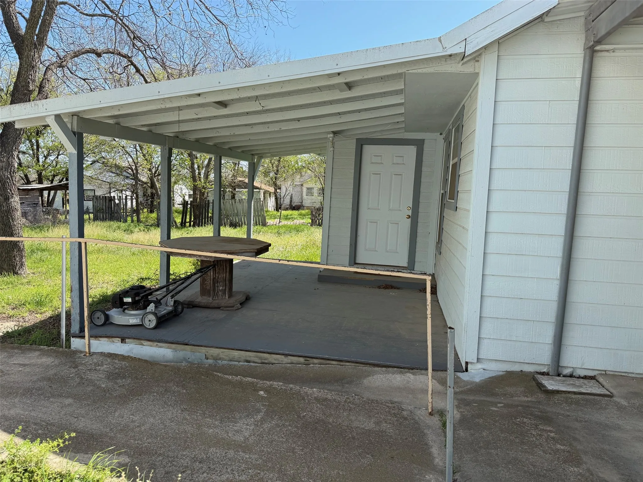 Single Family Residence For Sale in Comanche County , 602 W Walcott Avenue, Comanche, Texas 76442, 3 Bedrooms, 2 Bathrooms, Garage spaces, 1,728 Sqft, built in 1920, Price $170,000, mls#20945596, Real Estate Agent in Comanche, Homes For Sale in Comanche county, Homes For Sale in Comanche, Realtor in Comanche Texas, Real Estate Brokerage Independent Realty Texas, Luminita Cordes Realtor