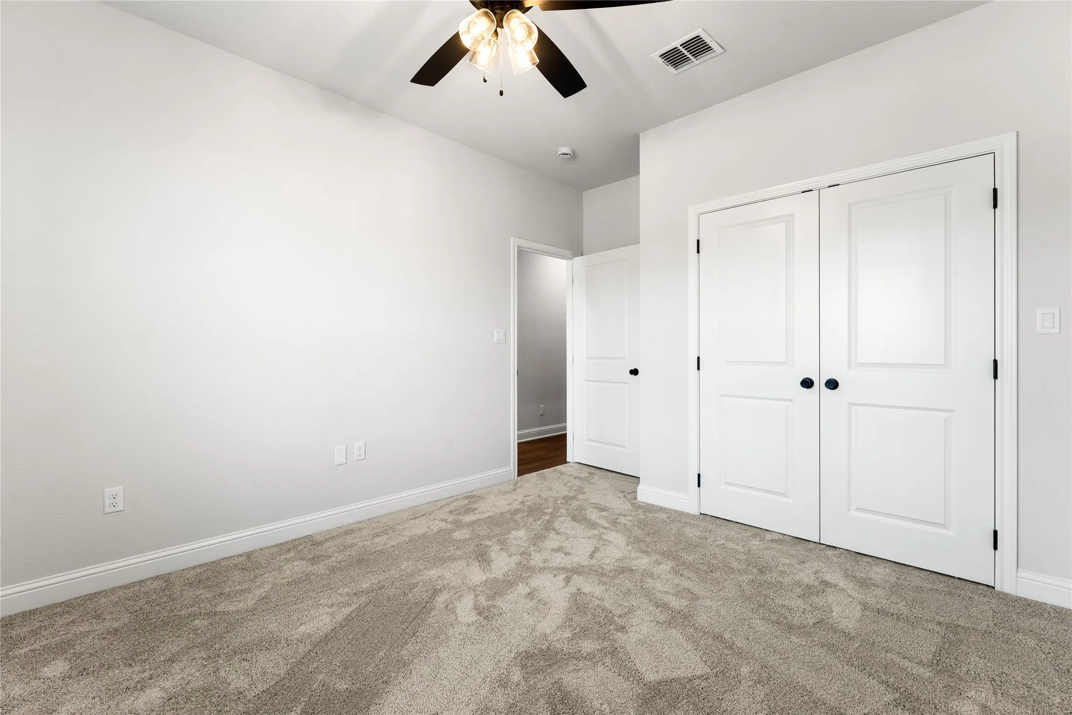 Single Family Residence For Sale in Mc Lennan County , 10117 Castleberry Lane, Waco, Texas 76712, 4 Bedroom, 2 Bathroom, 2 Garage spaces, 2,019 Sqft, built in 2025, New Construction - Complete, mls#20947768, Real Estate Agent in Waco, Homes For Sale in Mc Lennan county, Homes For Sale in Waco, Realtor in Waco Texas, Real Estate Brokerage Independent Realty Texas, Luminita Cordes Realtor