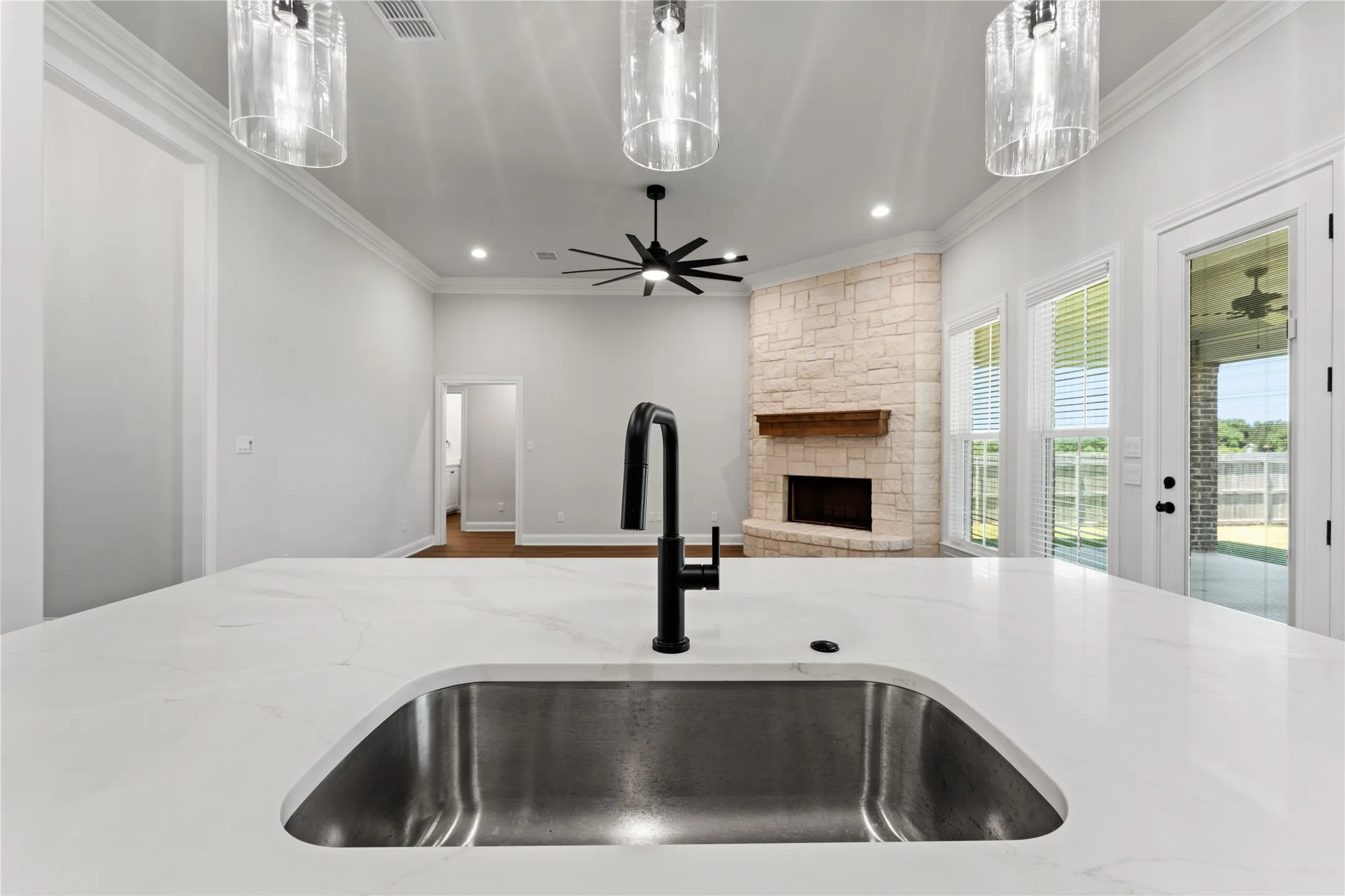 Single Family Residence For Sale in Mc Lennan County , 10117 Castleberry Lane, Waco, Texas 76712, 4 Bedroom, 2 Bathroom, 2 Garage spaces, 2,019 Sqft, built in 2025, New Construction - Complete, mls#20947768, Real Estate Agent in Waco, Homes For Sale in Mc Lennan county, Homes For Sale in Waco, Realtor in Waco Texas, Real Estate Brokerage Independent Realty Texas, Luminita Cordes Realtor