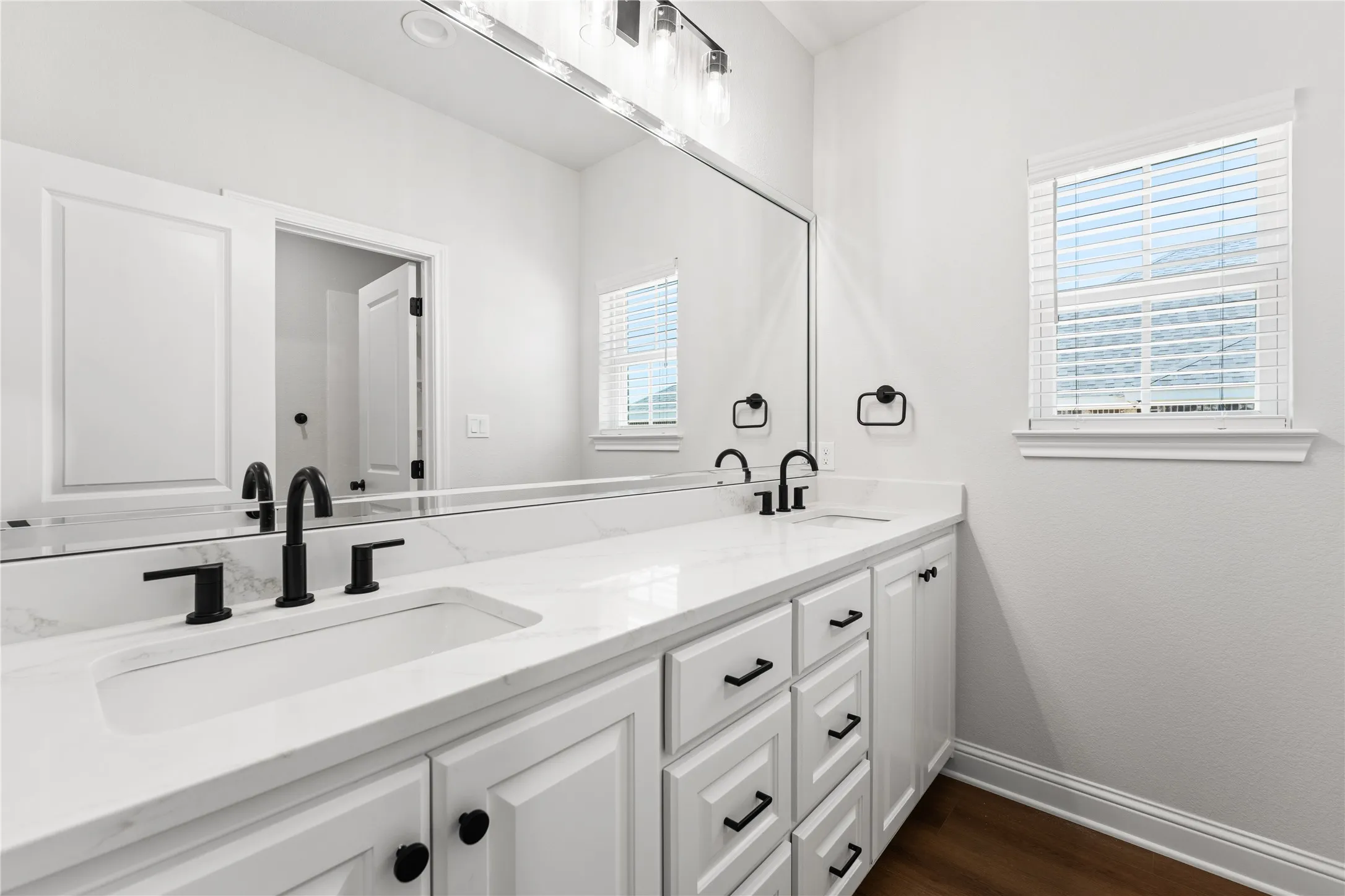 Single Family Residence For Sale in Mc Lennan County , 10117 Castleberry Lane, Waco, Texas 76712, 4 Bedroom, 2 Bathroom, 2 Garage spaces, 2,019 Sqft, built in 2025, New Construction - Complete, mls#20947768, Real Estate Agent in Waco, Homes For Sale in Mc Lennan county, Homes For Sale in Waco, Realtor in Waco Texas, Real Estate Brokerage Independent Realty Texas, Luminita Cordes Realtor
