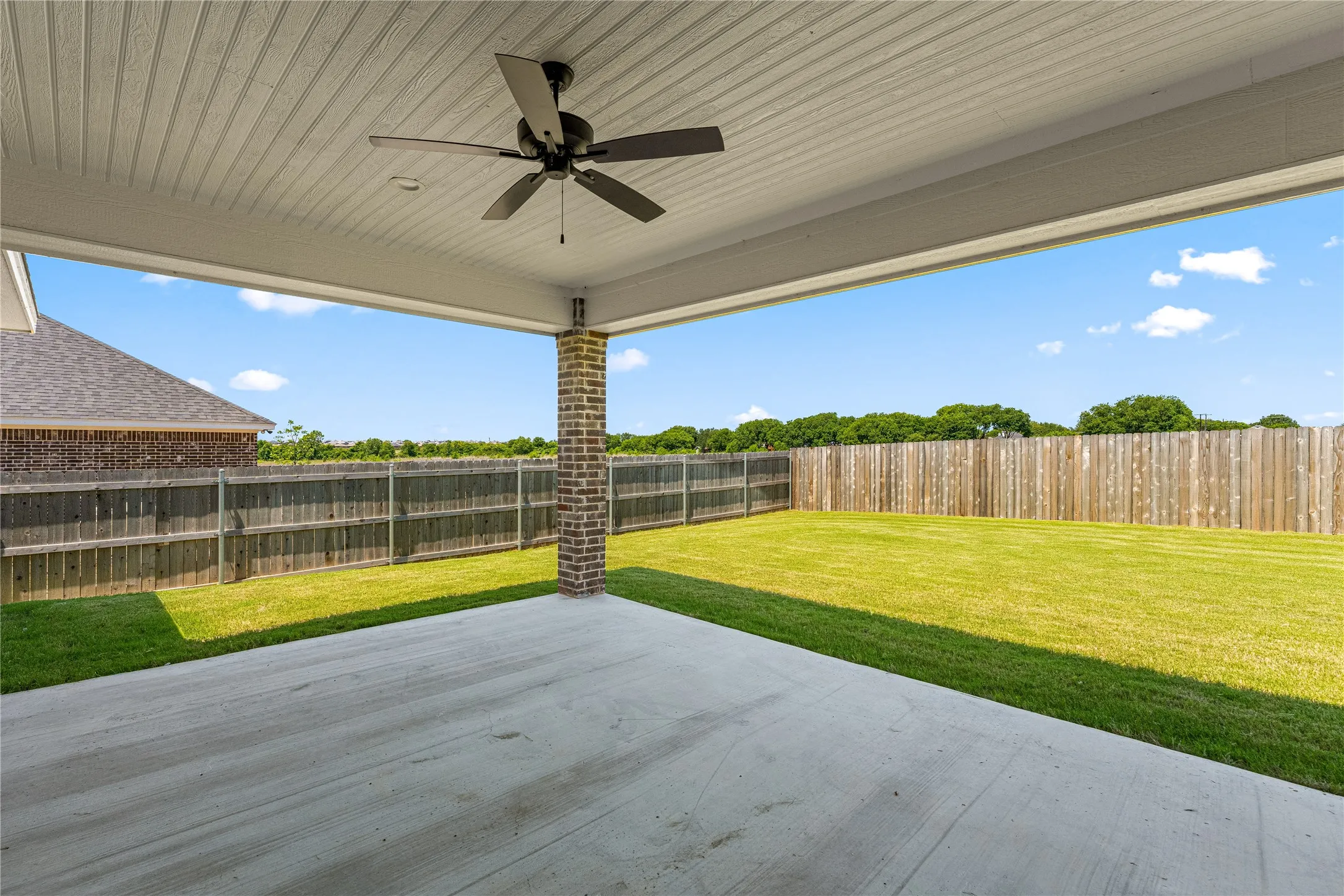 Single Family Residence For Sale in Mc Lennan County , 10117 Castleberry Lane, Waco, Texas 76712, 4 Bedroom, 2 Bathroom, 2 Garage spaces, 2,019 Sqft, built in 2025, New Construction - Complete, mls#20947768, Real Estate Agent in Waco, Homes For Sale in Mc Lennan county, Homes For Sale in Waco, Realtor in Waco Texas, Real Estate Brokerage Independent Realty Texas, Luminita Cordes Realtor