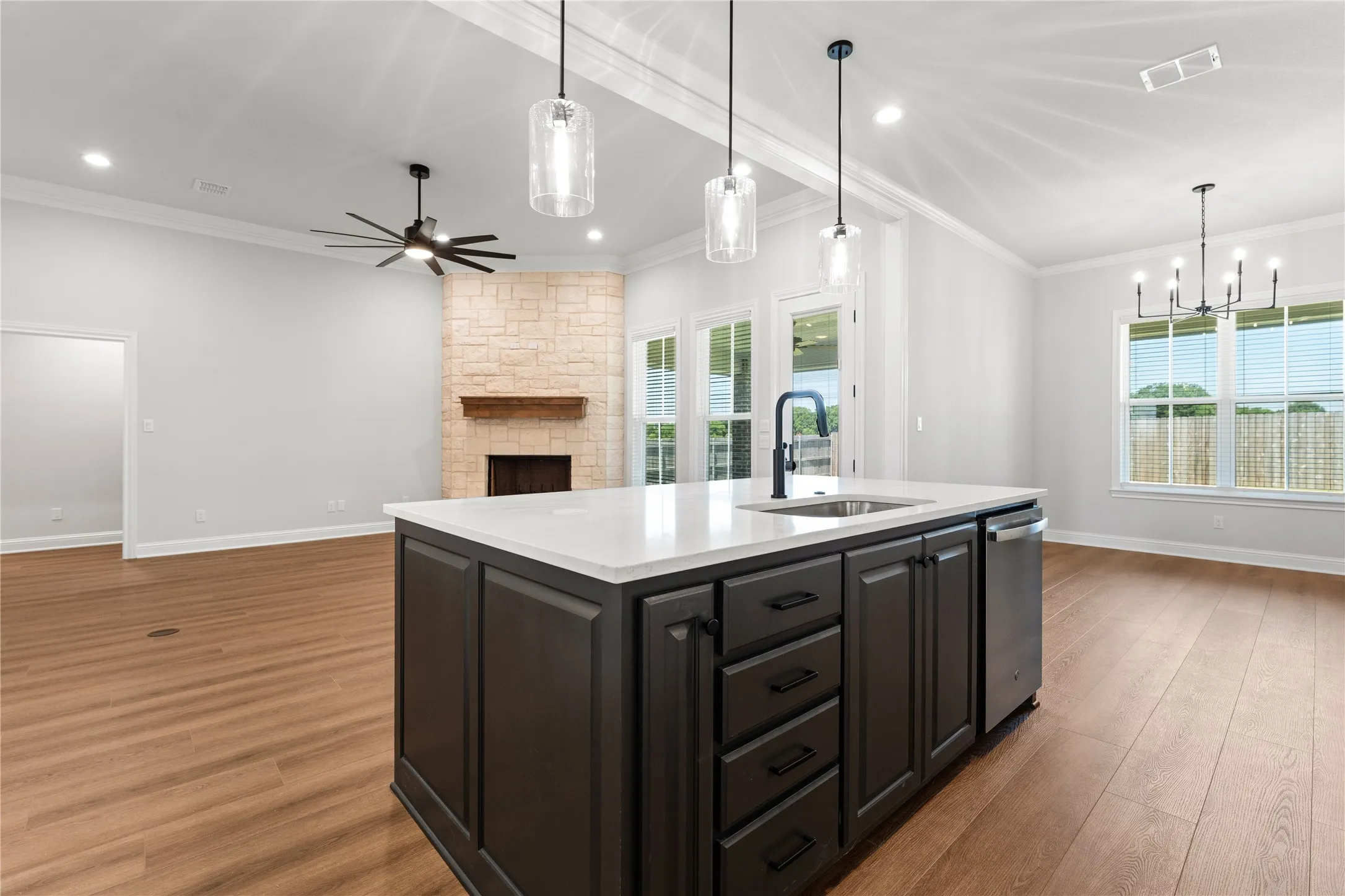 Single Family Residence For Sale in Mc Lennan County , 10117 Castleberry Lane, Waco, Texas 76712, 4 Bedroom, 2 Bathroom, 2 Garage spaces, 2,019 Sqft, built in 2025, New Construction - Complete, mls#20947768, Real Estate Agent in Waco, Homes For Sale in Mc Lennan county, Homes For Sale in Waco, Realtor in Waco Texas, Real Estate Brokerage Independent Realty Texas, Luminita Cordes Realtor