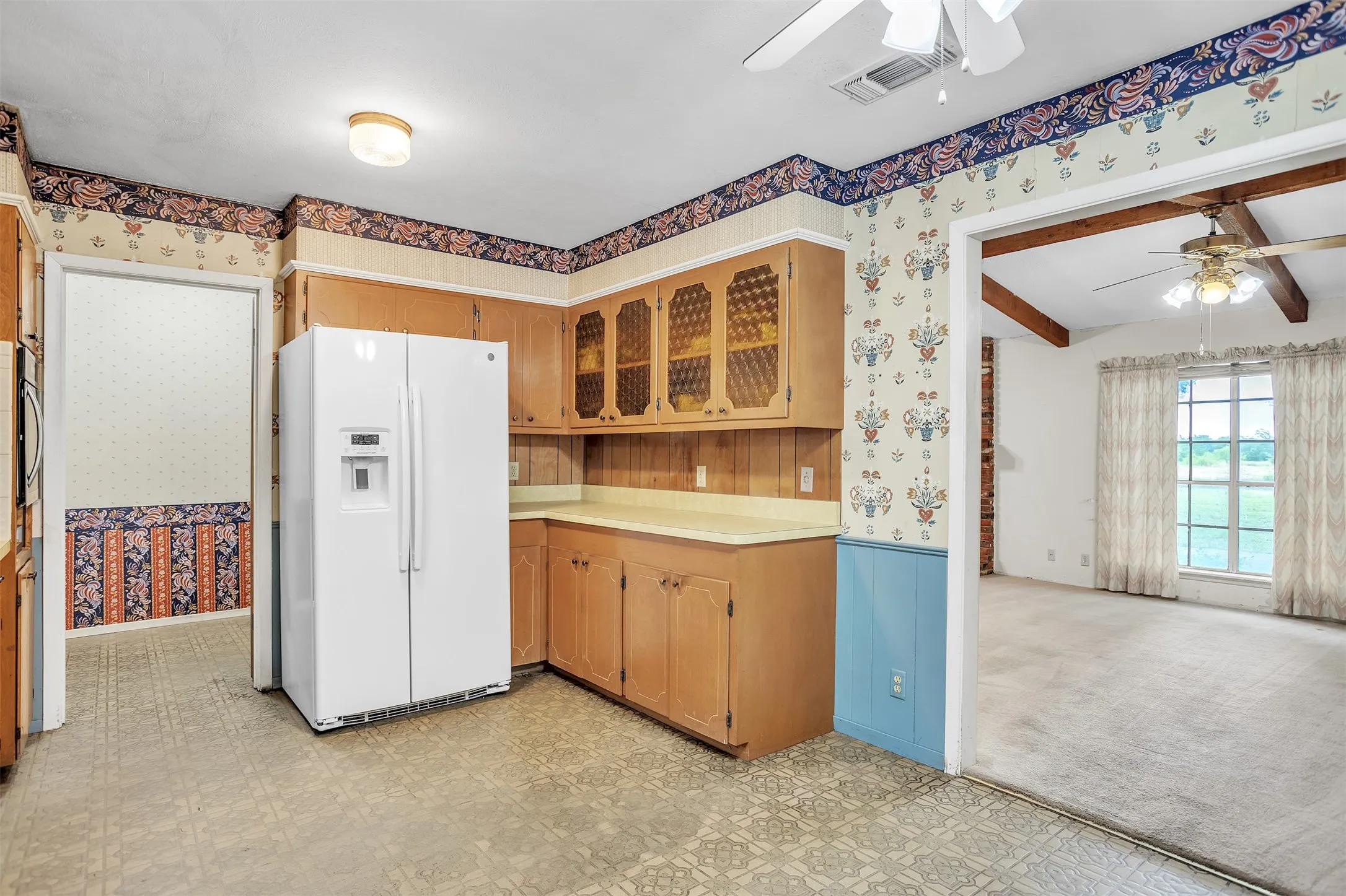 Single Family Residence For Sale in Hunt County , 3307 County Road 2176, Greenville, Texas 75402, 3 Bedroom, 3 Bathroom, 2 Garage spaces, 1,484 Sqft, built in 1980, Price $989,000, mls#20949555, Real Estate Agent in Greenville, Homes For Sale in Hunt county, Homes For Sale in Greenville, Realtor in Greenville Texas, Real Estate Brokerage Independent Realty Texas, Luminita Cordes Realtor