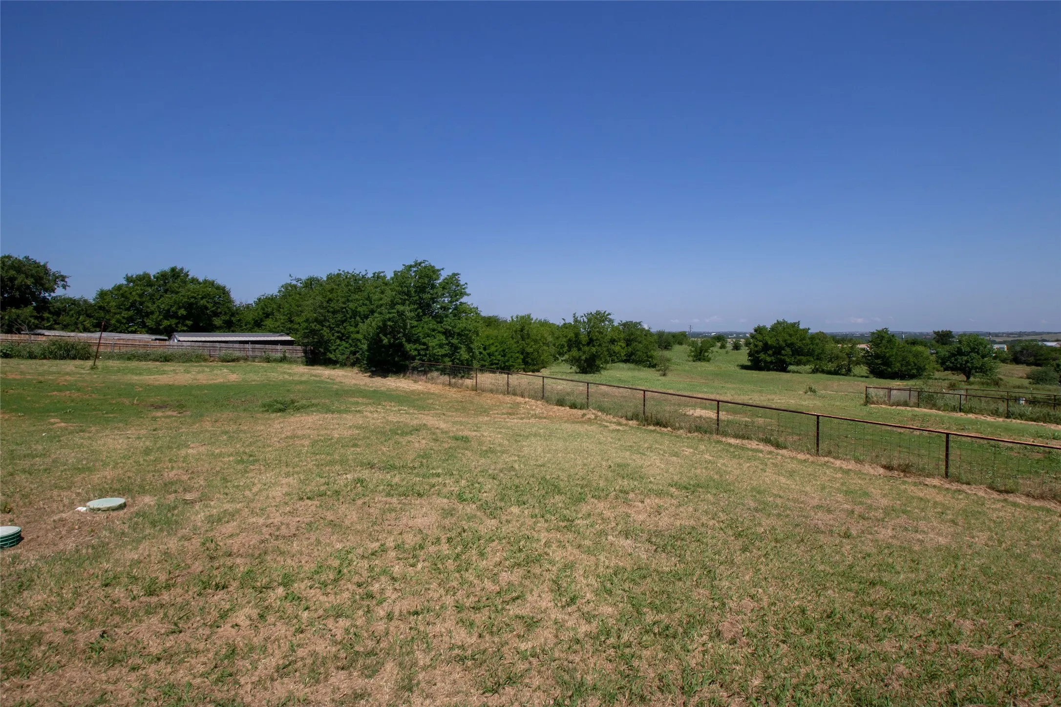 Manufactured Home For Sale in Wise County , 279 Ridge Trail, Rhome, Texas 76078, 4 Bedroom, 2 Bathroom, 2 Garage spaces, 2,128 Sqft, built in 2005, mls#20949270, Real Estate Agent in Rhome, Homes For Sale in Wise county, Homes For Sale in Rhome, Realtor in Rhome Texas, Real Estate Brokerage Independent Realty Texas, Luminita Cordes Realtor