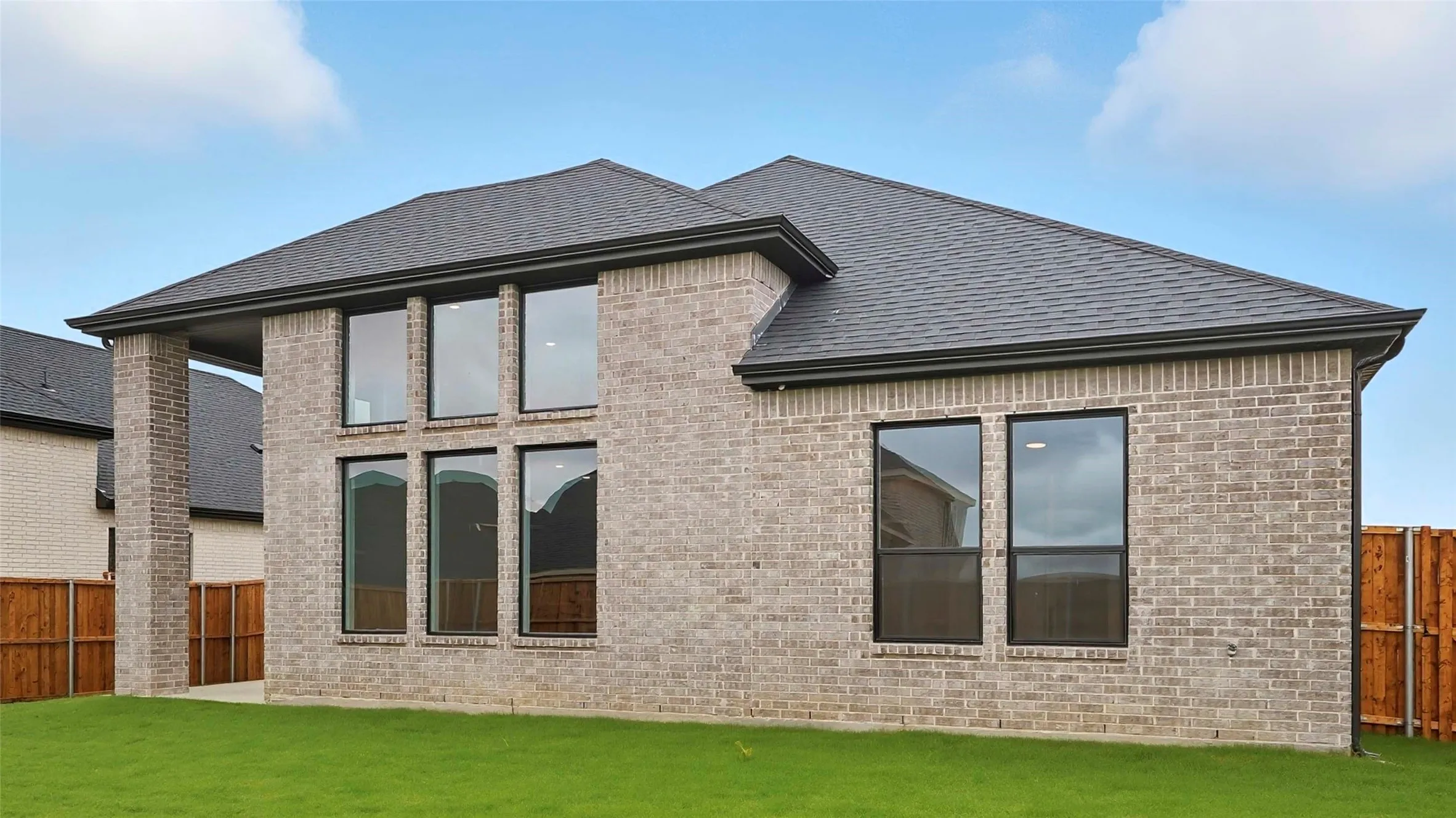 Single Family Residence For Sale in Collin County , 3112 Larry Lott Boulevard, Royse City, Texas 75189, 3 Bedroom, 2 Bathroom, 2 Garage spaces, 1,922 Sqft, built in 2025, New Construction - Incomplete, mls#20952296, Real Estate Agent in Royse City, Homes For Sale in Collin county, Homes For Sale in Royse City, Realtor in Royse City Texas, Real Estate Brokerage Independent Realty Texas, Luminita Cordes Realtor