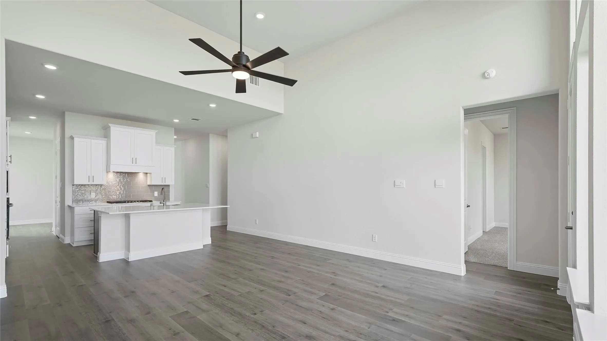 Single Family Residence For Sale in Collin County , 1019 Pitchfork Road, Royse City, Texas 75189, 3 Bedroom, 3 Bathroom, 2 Garage spaces, 2,164 Sqft, built in 2025, New Construction - Incomplete, mls#20952302, Real Estate Agent in Royse City, Homes For Sale in Collin county, Homes For Sale in Royse City, Realtor in Royse City Texas, Real Estate Brokerage Independent Realty Texas, Luminita Cordes Realtor