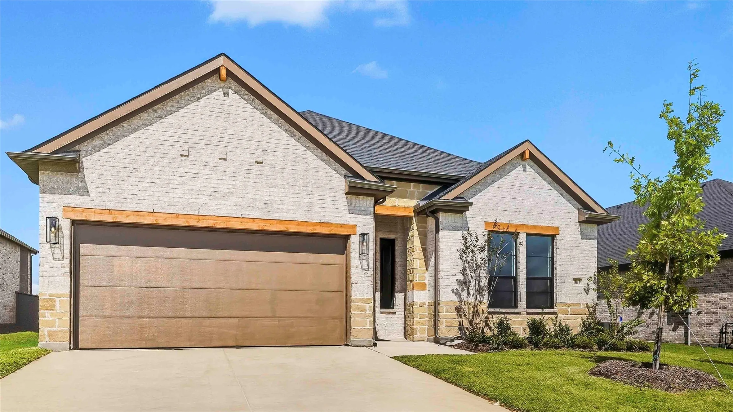 Single Family Residence For Sale in Collin County , 1019 Pitchfork Road, Royse City, Texas 75189, 3 Bedroom, 3 Bathroom, 2 Garage spaces, 2,164 Sqft, built in 2025, New Construction - Incomplete, mls#20952302, Real Estate Agent in Royse City, Homes For Sale in Collin county, Homes For Sale in Royse City, Realtor in Royse City Texas, Real Estate Brokerage Independent Realty Texas, Luminita Cordes Realtor