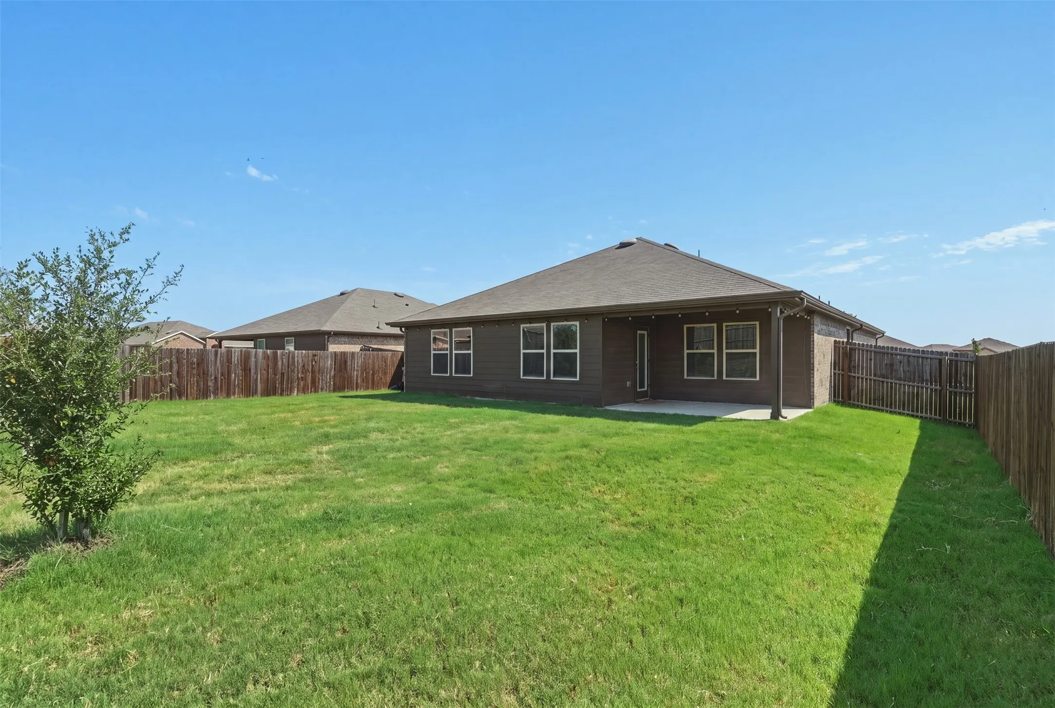 Single Family Residence For Sale in Collin County , 1312 Honeysuckle Drive, Josephine, Texas 75189, 4 Bedroom, 2 Bathroom, 2 Garage spaces, 1,785 Sqft, built in 2021, mls#20952551, Real Estate Agent in Josephine, Homes For Sale in Collin county, Homes For Sale in Josephine, Realtor in Josephine Texas, Real Estate Brokerage Independent Realty Texas, Luminita Cordes Realtor