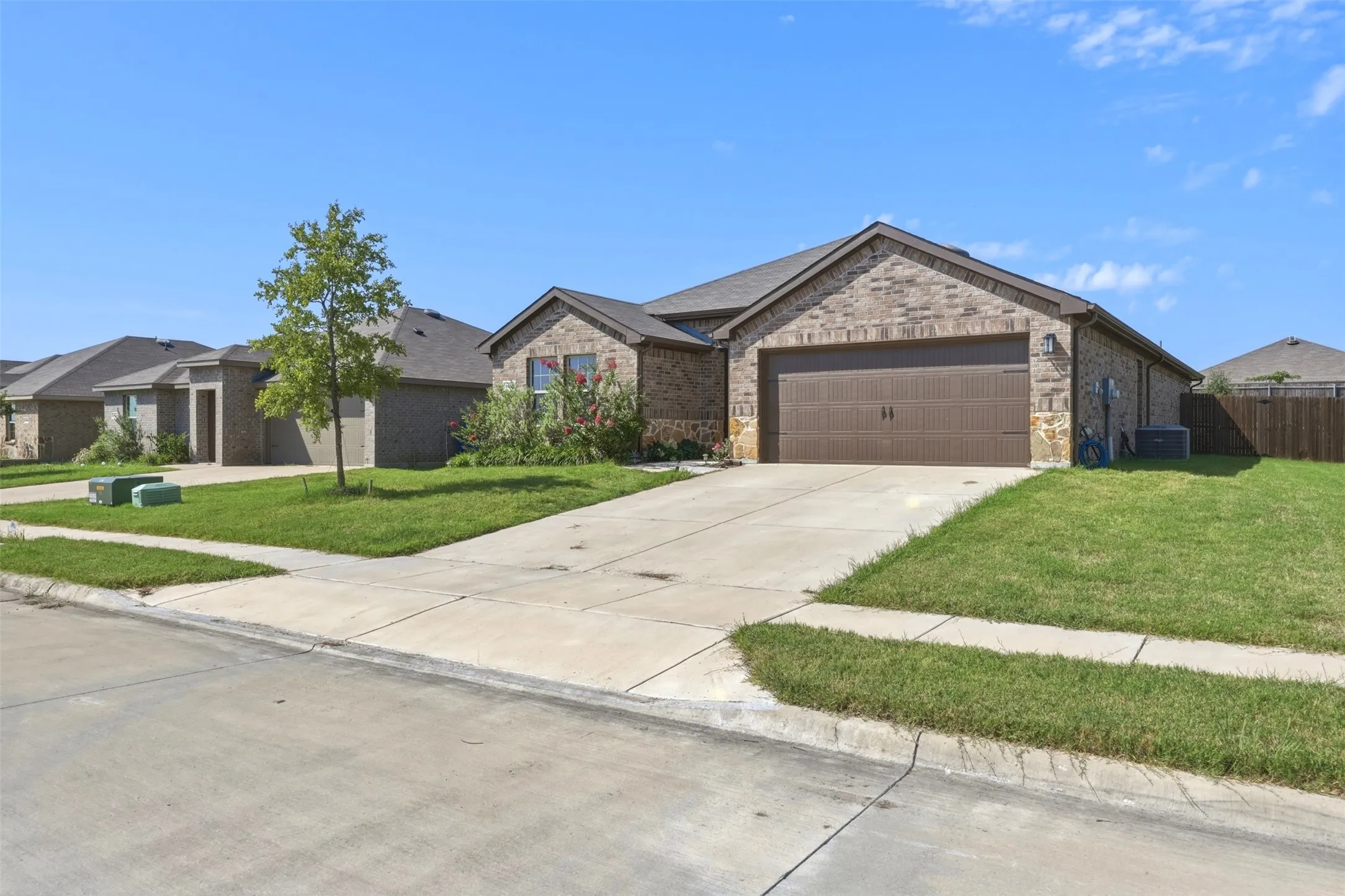 Single Family Residence For Sale in Collin County , 1312 Honeysuckle Drive, Josephine, Texas 75189, 4 Bedroom, 2 Bathroom, 2 Garage spaces, 1,785 Sqft, built in 2021, mls#20952551, Real Estate Agent in Josephine, Homes For Sale in Collin county, Homes For Sale in Josephine, Realtor in Josephine Texas, Real Estate Brokerage Independent Realty Texas, Luminita Cordes Realtor