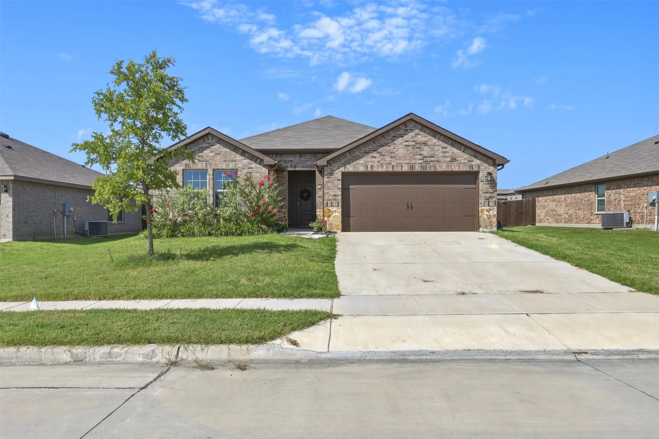 Single Family Residence For Sale in Collin County , 1312 Honeysuckle Drive, Josephine, Texas 75189, 4 Bedroom, 2 Bathroom, 2 Garage spaces, 1,785 Sqft, built in 2021, mls#20952551, Real Estate Agent in Josephine, Homes For Sale in Collin county, Homes For Sale in Josephine, Realtor in Josephine Texas, Real Estate Brokerage Independent Realty Texas, Luminita Cordes Realtor