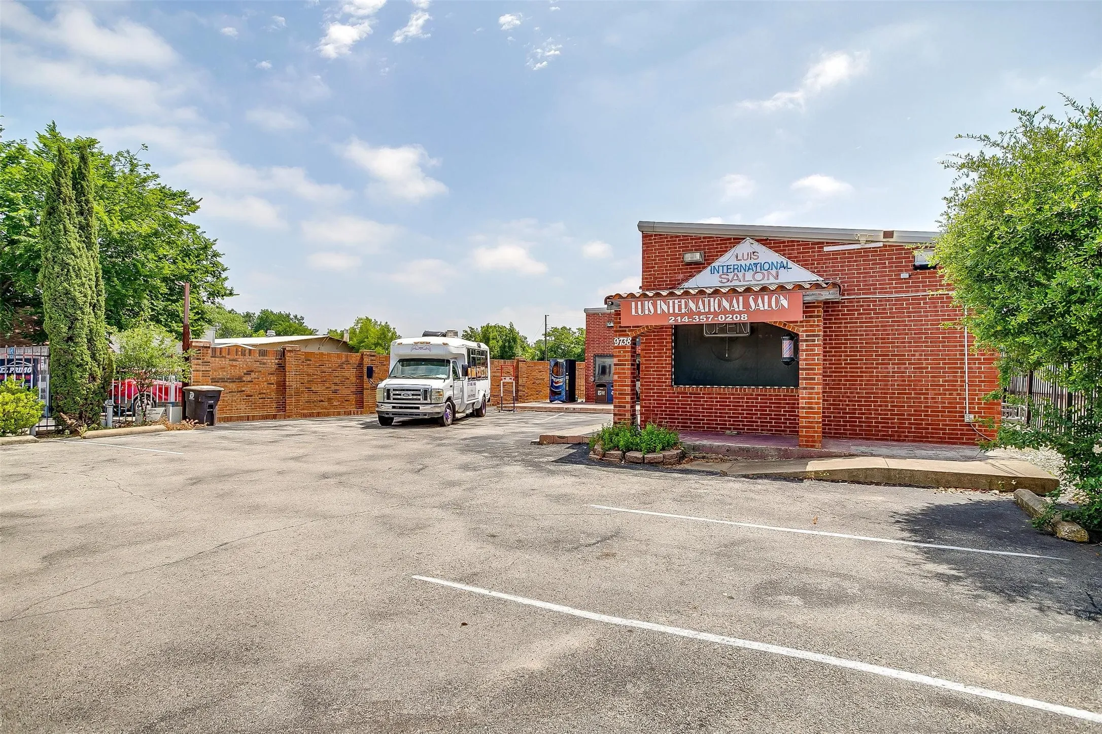 Business For Sale in Dallas County , 9738 Brockbank Drive, Dallas, Texas 75220, 0, 0, Garage spaces, 0 Sqft, built in 2002, Preowned, mls#20952787, Real Estate Agent in Dallas, Homes For Sale in Dallas county, Homes For Sale in Dallas, Realtor in Dallas Texas, Real Estate Brokerage Independent Realty Texas, Luminita Cordes Realtor