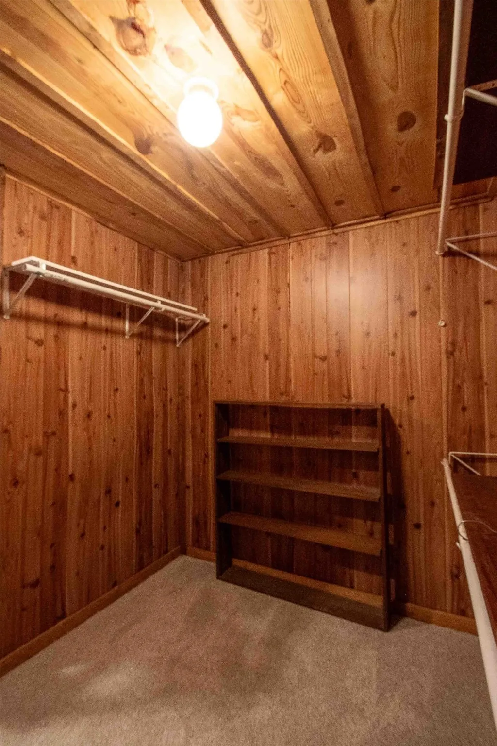 Single Family Residence For Sale in Van Zandt County , 3389 Pvt Rd 8517, Van, Texas 75790, 2 Bedroom, 1 Bathroom, Garage spaces, 1,108 Sqft, built in 2003, mls#20952838, Real Estate Agent in Van, Homes For Sale in Van Zandt county, Homes For Sale in Van, Realtor in Van Texas, Real Estate Brokerage Independent Realty Texas, Luminita Cordes Realtor