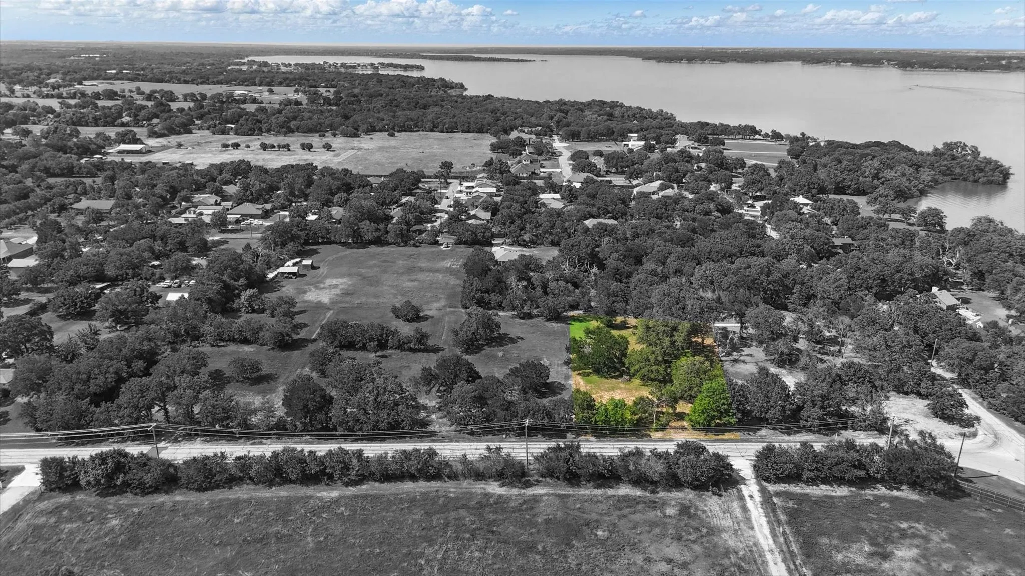 Unimproved Land For Sale in Denton County , 118 W Shady Shores Road, Shady Shores, Texas 76210, 0, 0, Garage spaces, 0 Sqft, built in 0, mls#20954768, Real Estate Agent in Shady Shores, Homes For Sale in Denton county, Homes For Sale in Shady Shores, Realtor in Shady Shores Texas, Real Estate Brokerage Independent Realty Texas, Luminita Cordes Realtor