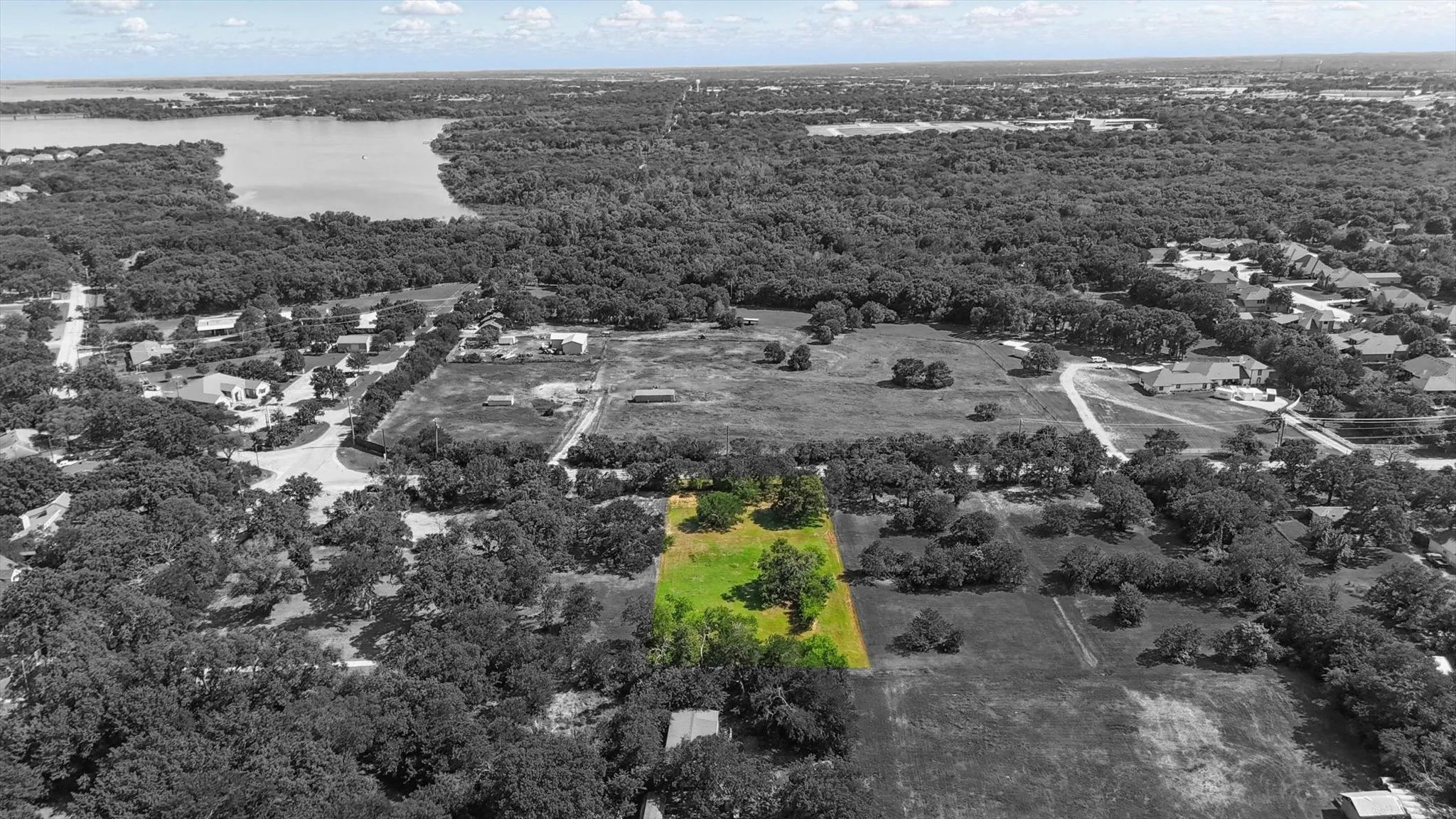 Unimproved Land For Sale in Denton County , 122 W Shady Shores Road, Shady Shores, Texas 76210, 0, 0, Garage spaces, 0 Sqft, built in 0, mls#20954830, Real Estate Agent in Shady Shores, Homes For Sale in Denton county, Homes For Sale in Shady Shores, Realtor in Shady Shores Texas, Real Estate Brokerage Independent Realty Texas, Luminita Cordes Realtor
