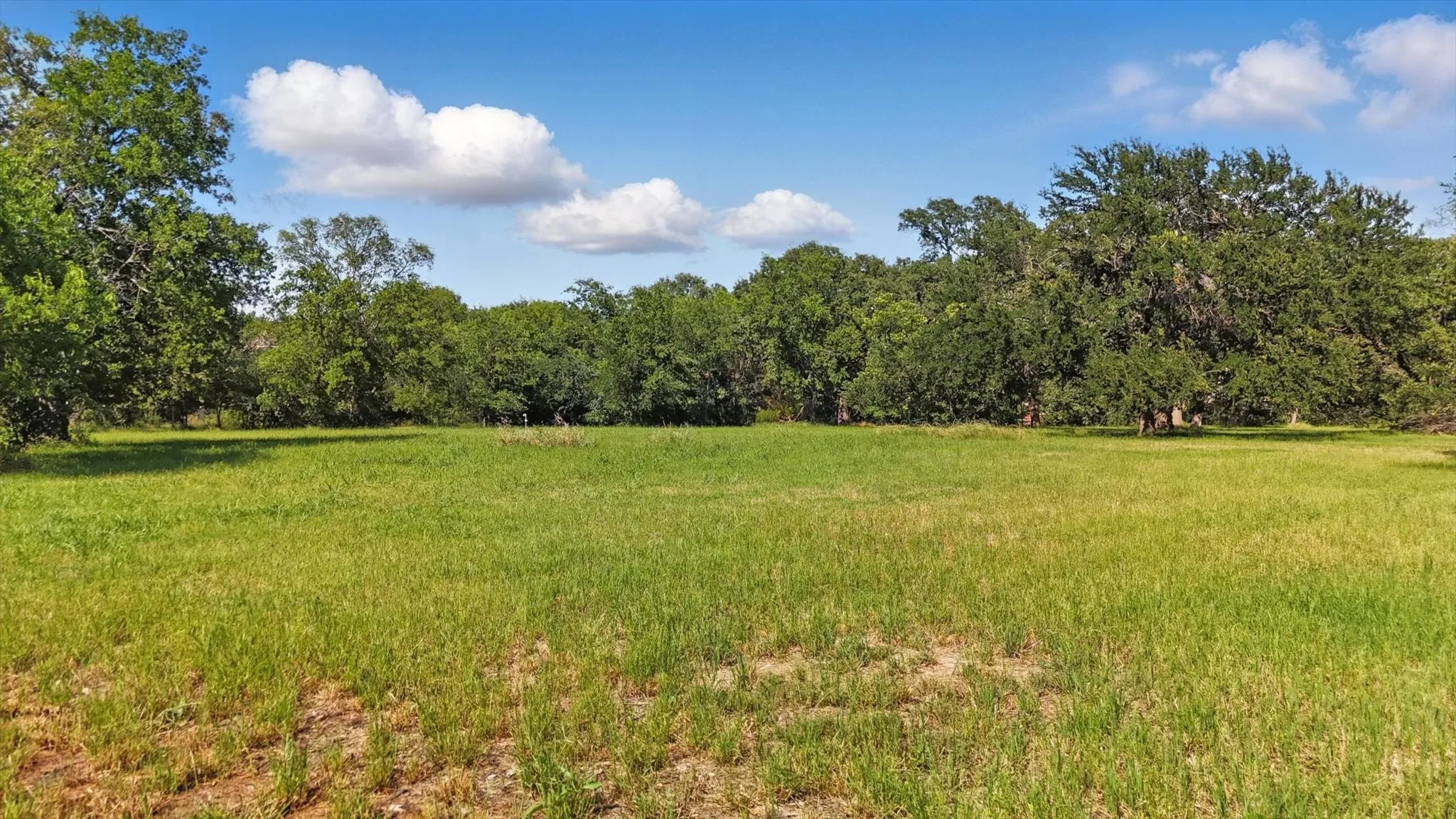 Unimproved Land For Sale in Denton County , 126 W Shady Shores Road, Shady Shores, Texas 76210, 0, 0, Garage spaces, 0 Sqft, built in 0, mls#20954890, Real Estate Agent in Shady Shores, Homes For Sale in Denton county, Homes For Sale in Shady Shores, Realtor in Shady Shores Texas, Real Estate Brokerage Independent Realty Texas, Luminita Cordes Realtor