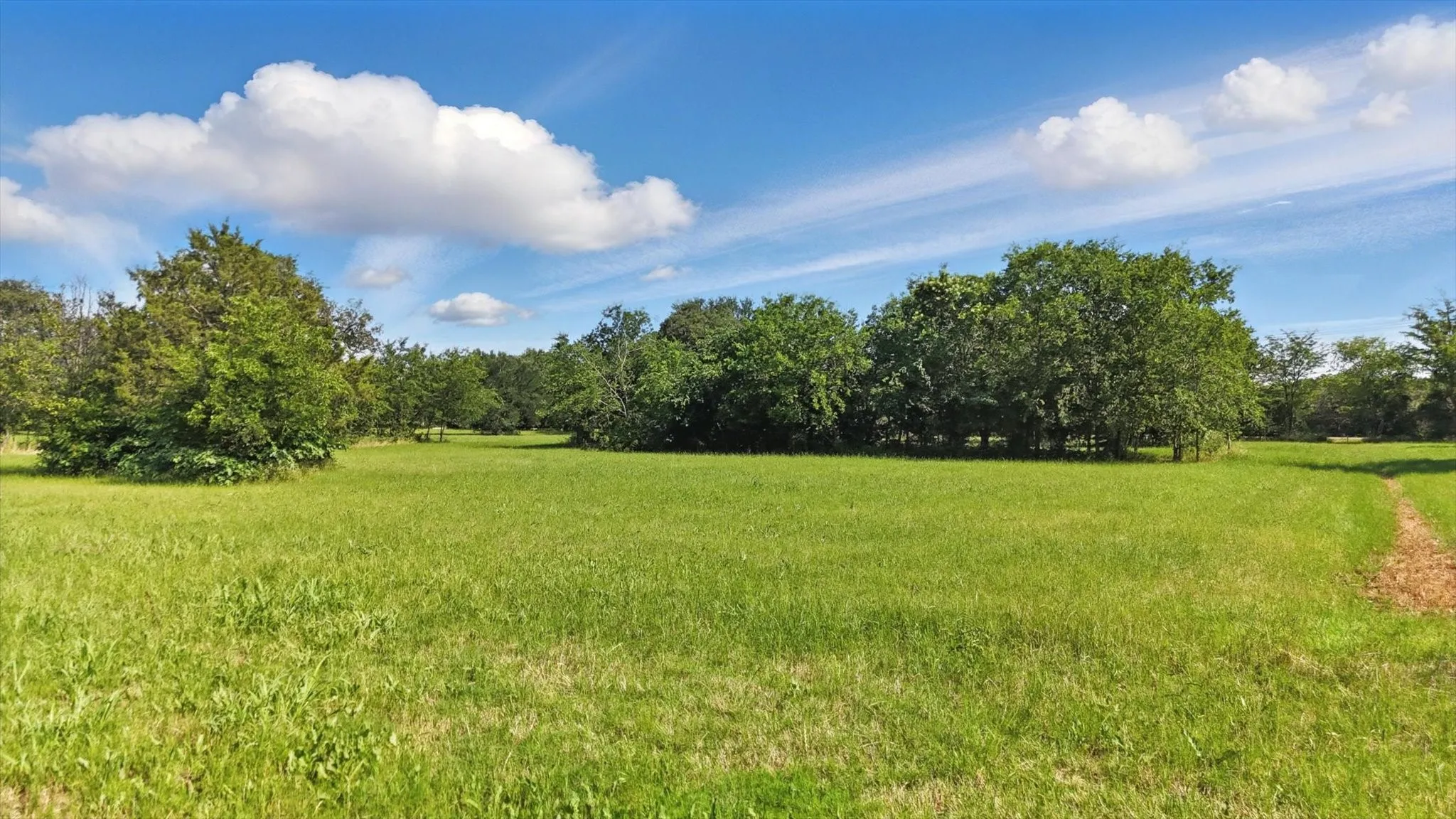 Unimproved Land For Sale in Denton County , 200 W Shady Shores Road, Shady Shores, Texas 76210, 0, 0, Garage spaces, 0 Sqft, built in 0, mls#20954931, Real Estate Agent in Shady Shores, Homes For Sale in Denton county, Homes For Sale in Shady Shores, Realtor in Shady Shores Texas, Real Estate Brokerage Independent Realty Texas, Luminita Cordes Realtor