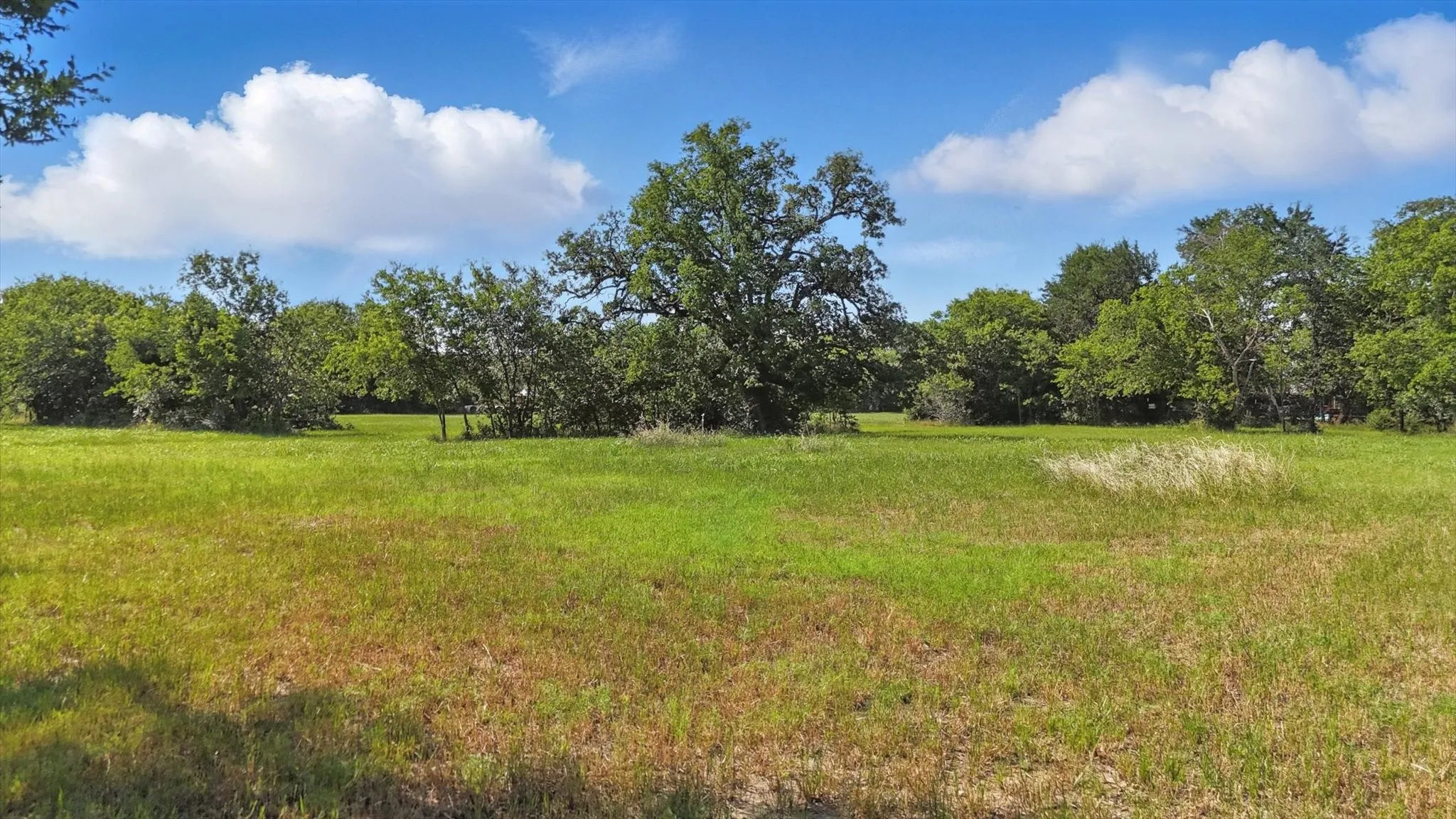 Unimproved Land For Sale in Denton County , 200 W Shady Shores Road, Shady Shores, Texas 76210, 0, 0, Garage spaces, 0 Sqft, built in 0, mls#20954931, Real Estate Agent in Shady Shores, Homes For Sale in Denton county, Homes For Sale in Shady Shores, Realtor in Shady Shores Texas, Real Estate Brokerage Independent Realty Texas, Luminita Cordes Realtor