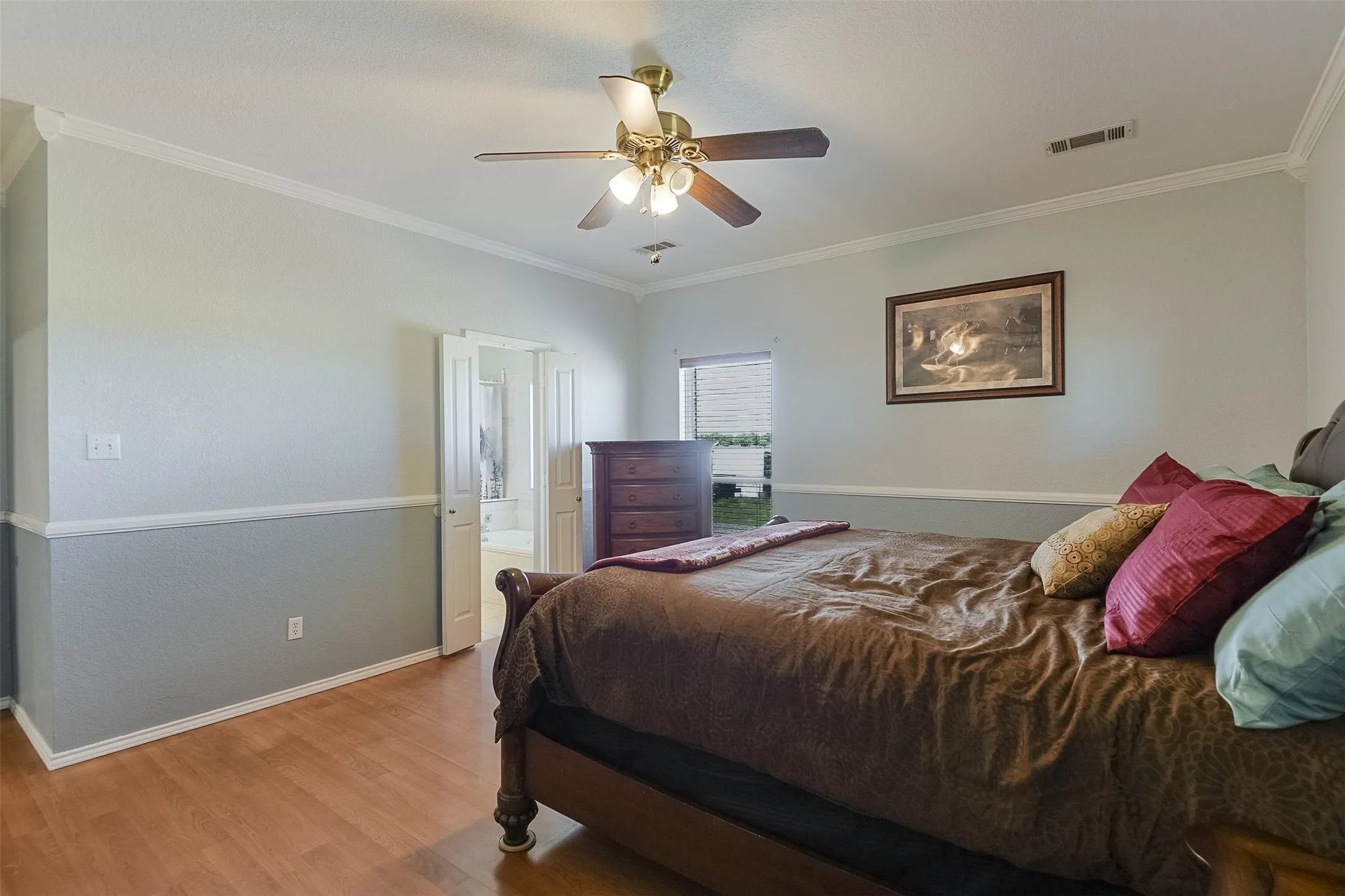 Farm For Sale in Ellis County , 2403 Greathouse Road, Waxahachie, Texas 75167, 4 Bedroom, 2 Bathroom, Garage spaces, 3,048 Sqft, built in 2000, Preowned, mls#20948784, Real Estate Agent in Waxahachie, Homes For Sale in Ellis county, Homes For Sale in Waxahachie, Realtor in Waxahachie Texas, Real Estate Brokerage Independent Realty Texas, Luminita Cordes Realtor