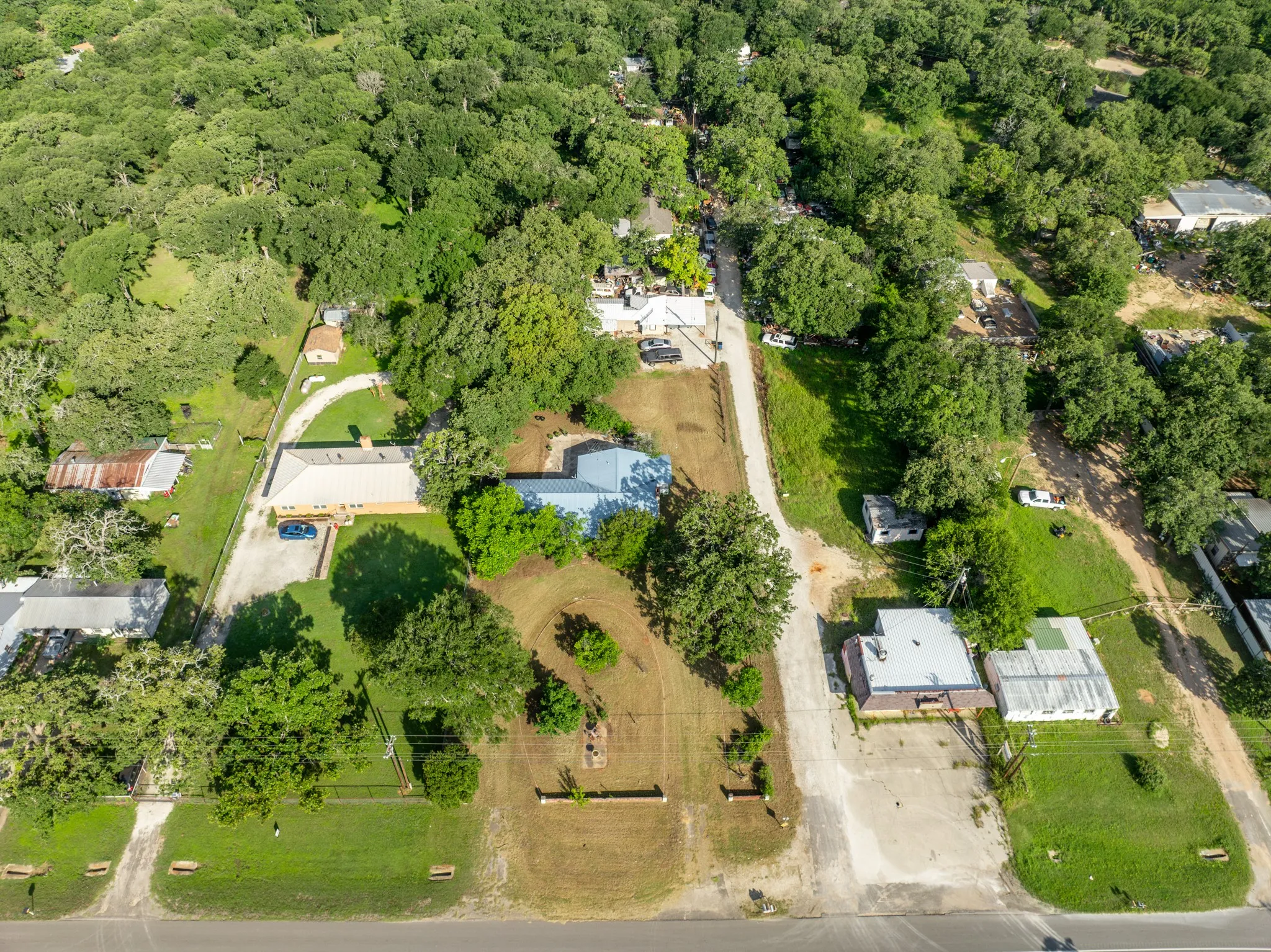 Single Family Residence For Sale in Hill County , 1089 State Highway 22, Whitney, Texas 76692, 3 Bedrooms, 3 Bathrooms, Garage spaces, 1,850 Sqft, built in 0, Price $119,000, mls#20955116, Real Estate Agent in Whitney, Homes For Sale in Hill county, Homes For Sale in Whitney, Realtor in Whitney Texas, Real Estate Brokerage Independent Realty Texas, Luminita Cordes Realtor
