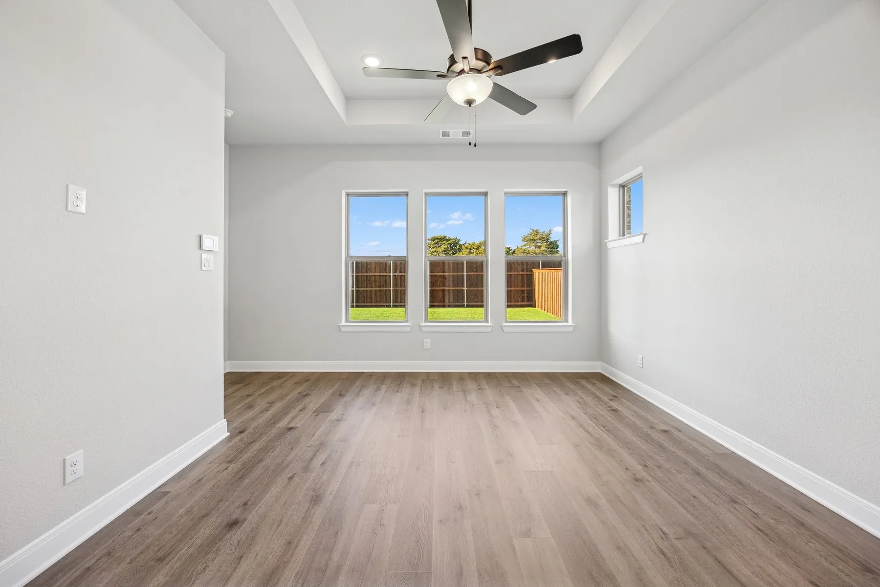 Single Family Residence For Sale in Denton County , 2221 Village Trail, Lakewood Village, Texas 75068, 4 Bedroom, 3 Bathroom, 3 Garage spaces, 2,578 Sqft, built in 2025, mls#20956043, Real Estate Agent in Lakewood Village, Homes For Sale in Denton county, Homes For Sale in Lakewood Village, Realtor in Lakewood Village Texas, Real Estate Brokerage Independent Realty Texas, Luminita Cordes Realtor