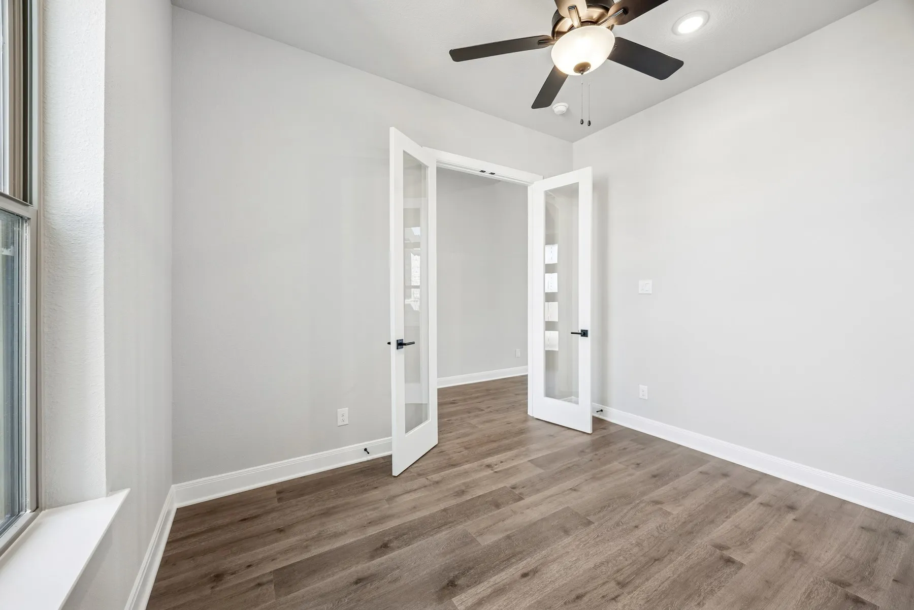 Single Family Residence For Sale in Denton County , 2221 Village Trail, Lakewood Village, Texas 75068, 4 Bedroom, 3 Bathroom, 3 Garage spaces, 2,578 Sqft, built in 2025, mls#20956043, Real Estate Agent in Lakewood Village, Homes For Sale in Denton county, Homes For Sale in Lakewood Village, Realtor in Lakewood Village Texas, Real Estate Brokerage Independent Realty Texas, Luminita Cordes Realtor