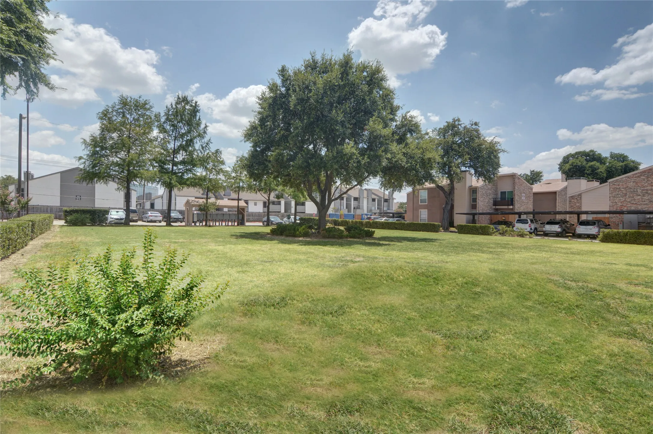 COMMUNITY PLAY AREA