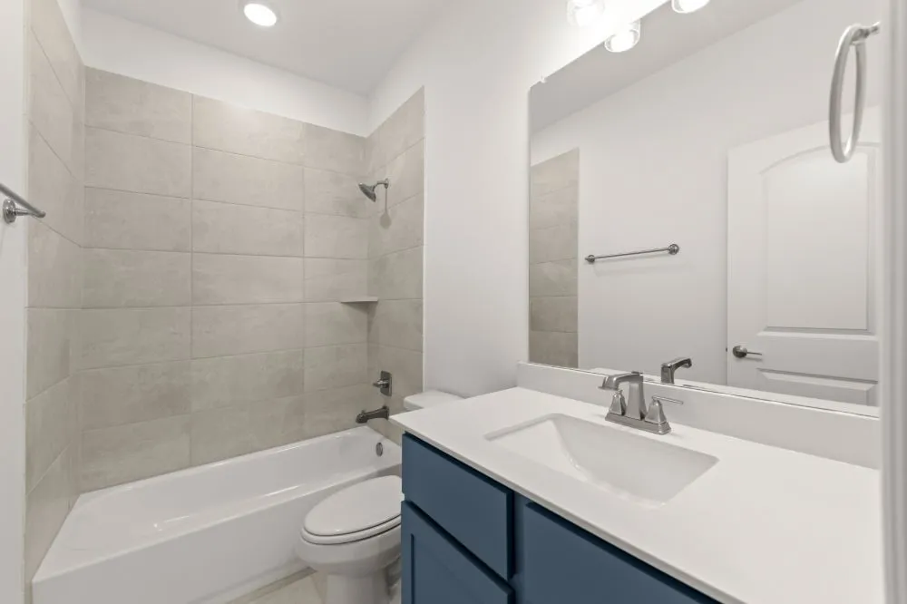 23. 1405 Grove Pond - 2ND Bath