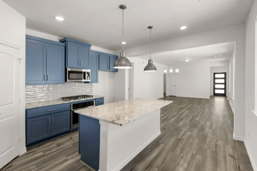 19. 1405 Grove Pond - Kitchen (4)