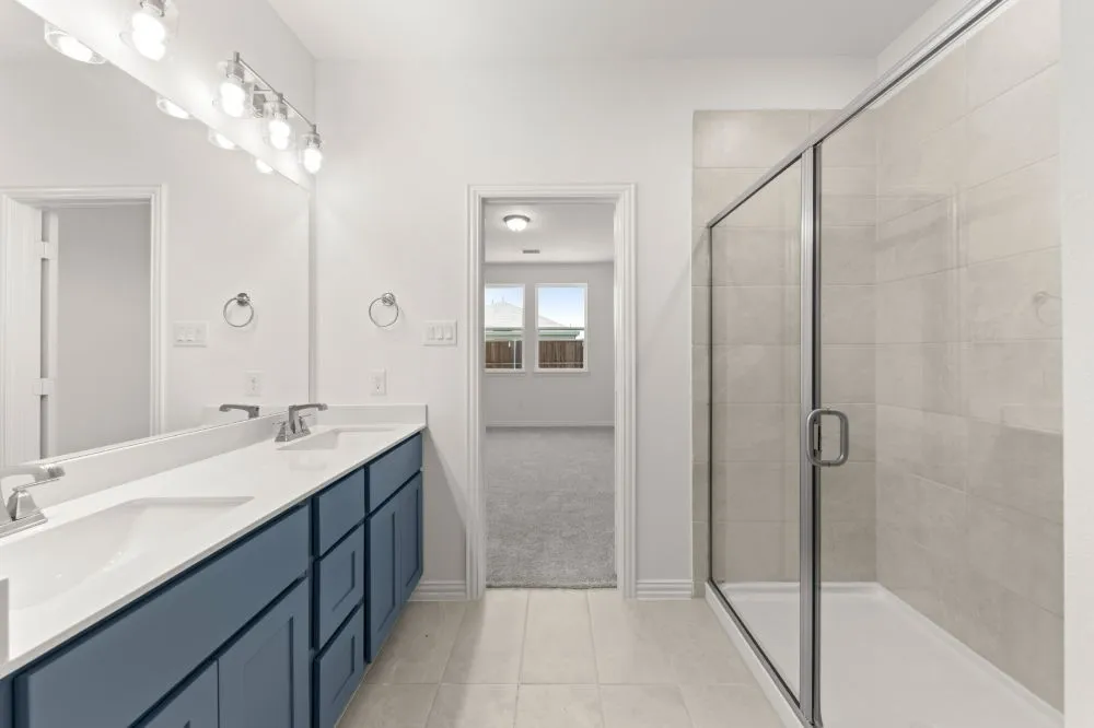 32. 1405 Grove Pond - Bath (4)