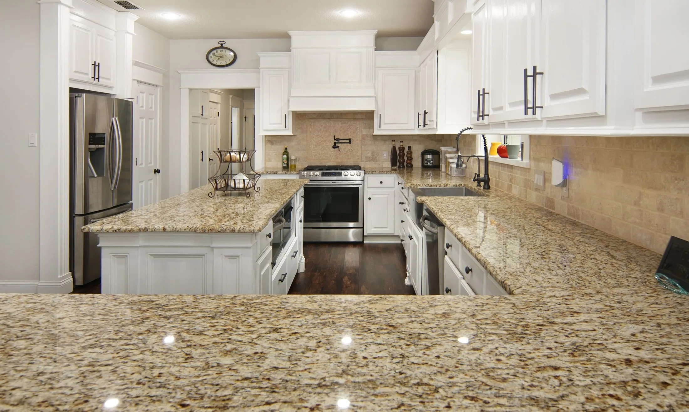 Single Family Residence For Sale in Wood County , 1554 County road 3235, Quitman, Texas 75783, 6 Bedrooms, 7 Bathrooms, 2 Garage spaces, 4,280 Sqft, built in 1994, Price $745,000, mls#20957501, Real Estate Agent in Quitman, Homes For Sale in Wood county, Homes For Sale in Quitman, Realtor in Quitman Texas, Real Estate Brokerage Independent Realty Texas, Luminita Cordes Realtor