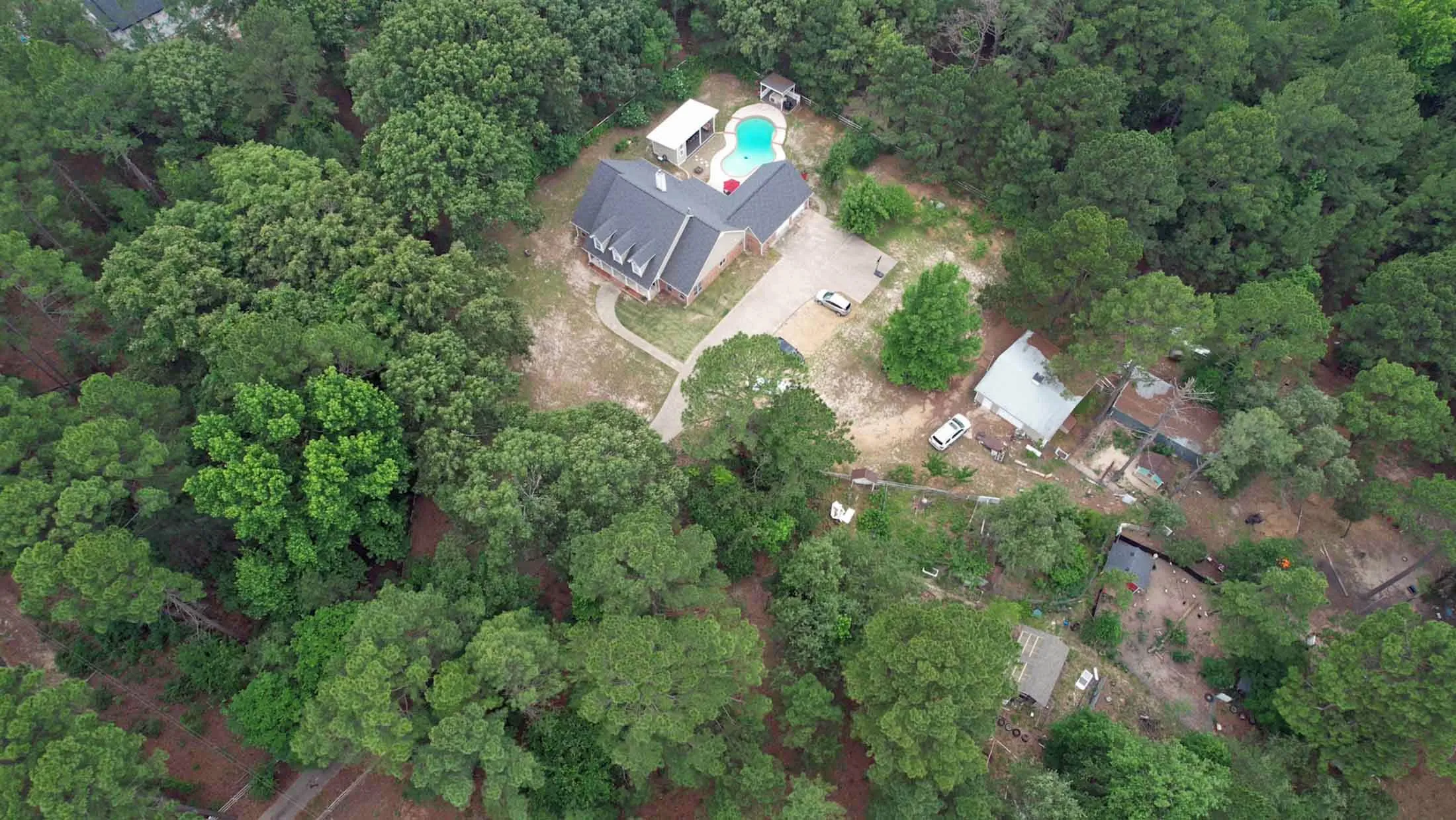 Single Family Residence For Sale in Wood County , 1554 County road 3235, Quitman, Texas 75783, 6 Bedrooms, 7 Bathrooms, 2 Garage spaces, 4,280 Sqft, built in 1994, Price $745,000, mls#20957501, Real Estate Agent in Quitman, Homes For Sale in Wood county, Homes For Sale in Quitman, Realtor in Quitman Texas, Real Estate Brokerage Independent Realty Texas, Luminita Cordes Realtor