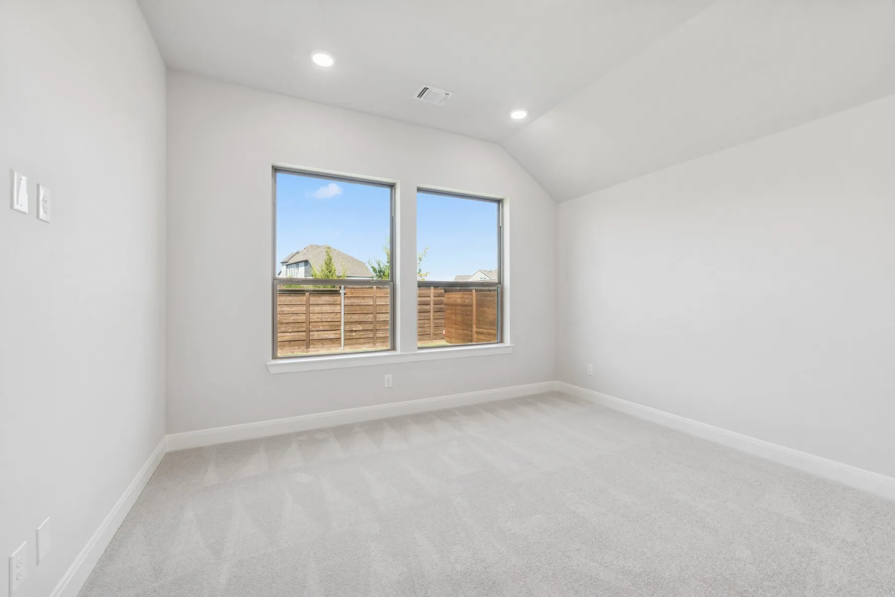 Single Family Residence For Sale in Dallas County , 1905 Hazel Lily Run, Mesquite, Texas 75181, 3 Bedroom, 2 Bathroom, 2 Garage spaces, 1,643 Sqft, built in 2025, New Construction - Complete, mls#20960252, Real Estate Agent in Mesquite, Homes For Sale in Dallas county, Homes For Sale in Mesquite, Realtor in Mesquite Texas, Real Estate Brokerage Independent Realty Texas, Luminita Cordes Realtor