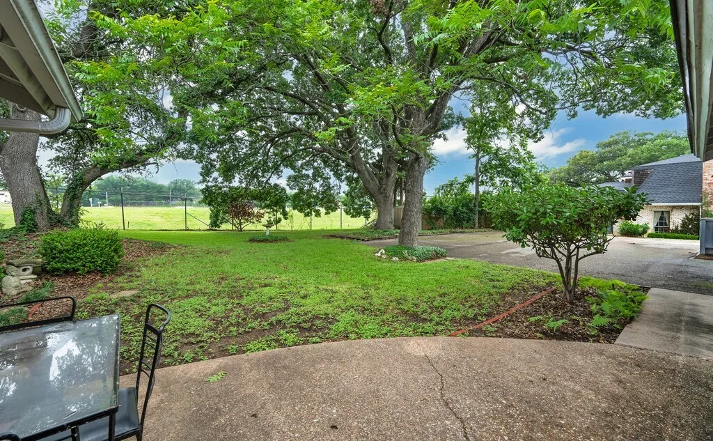 View of yard featuring a patio area