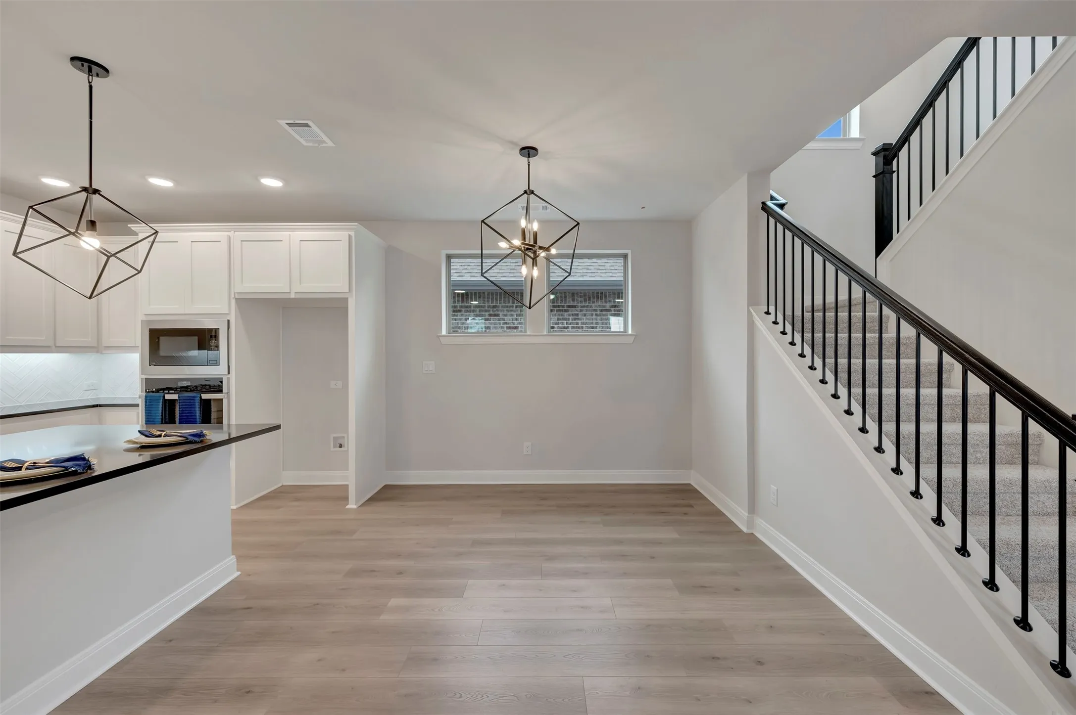 Single Family Residence For Sale in Kaufman County , 9448 Dahlia Boulevard, Mesquite, Texas 75126, 3 Bedroom, 3 Bathroom, 2 Garage spaces, 2,282 Sqft, built in 2025, mls#20960588, Real Estate Agent in Mesquite, Homes For Sale in Kaufman county, Homes For Sale in Mesquite, Realtor in Mesquite Texas, Real Estate Brokerage Independent Realty Texas, Luminita Cordes Realtor