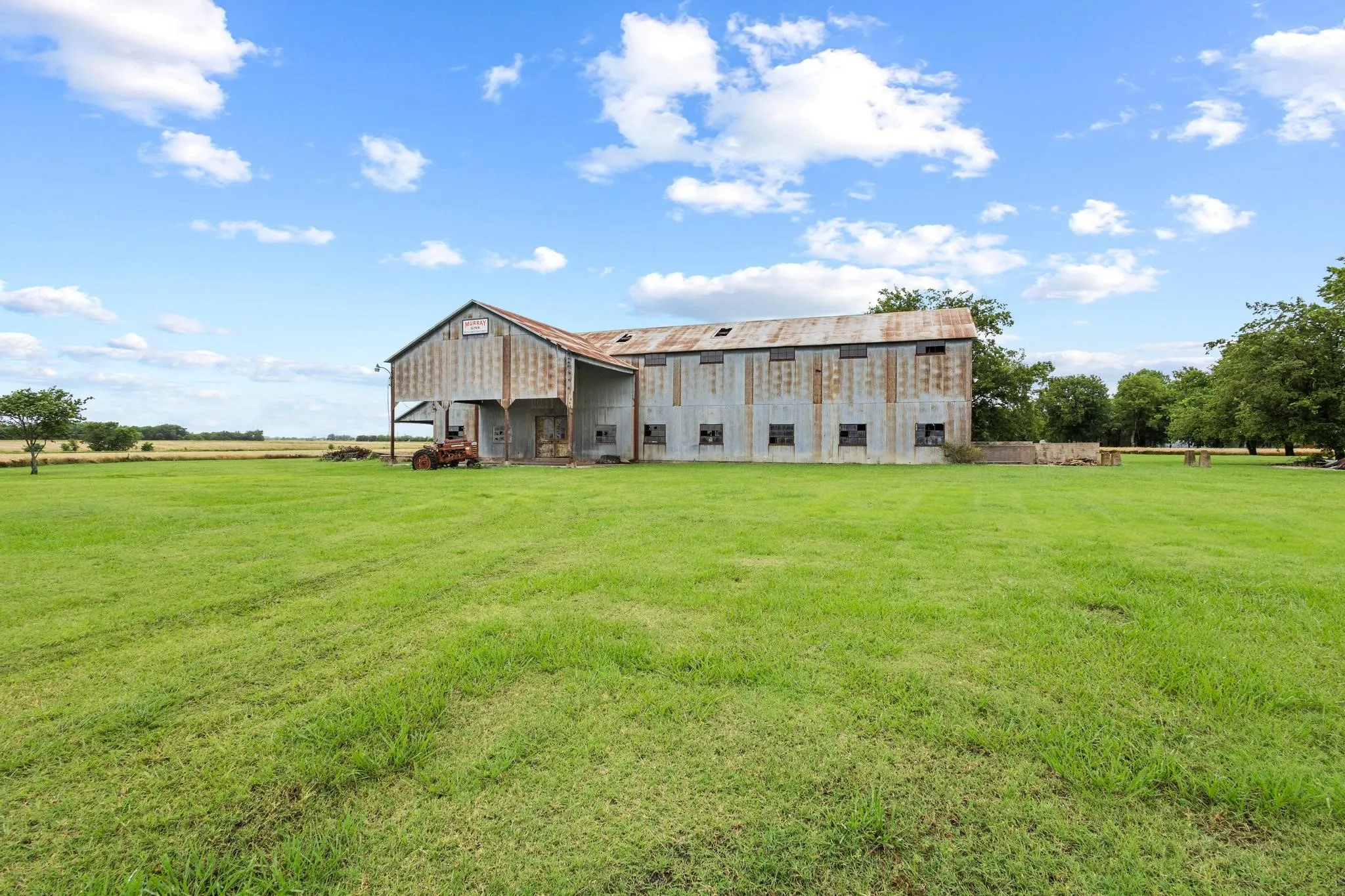 Warehouse For Sale in Fannin County , 4571 Fm-68, Gober, Texas 75443, 0, 0, Garage spaces, 0 Sqft, built in 1840, Preowned, mls#20962933, Real Estate Agent in Gober, Homes For Sale in Fannin county, Homes For Sale in Gober, Realtor in Gober Texas, Real Estate Brokerage Independent Realty Texas, Luminita Cordes Realtor