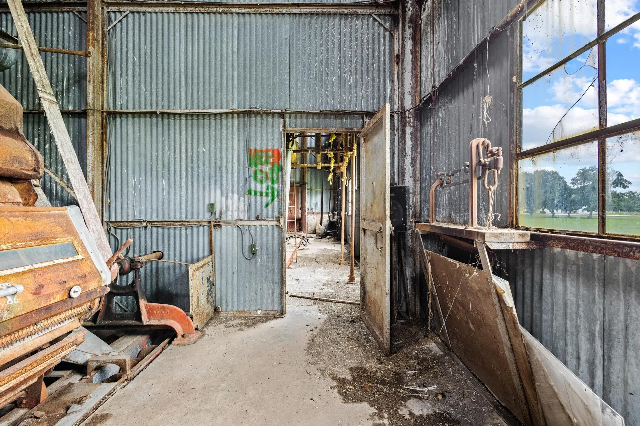 Warehouse For Sale in Fannin County , 4571 Fm-68, Gober, Texas 75443, 0, 0, Garage spaces, 0 Sqft, built in 1840, Preowned, mls#20962933, Real Estate Agent in Gober, Homes For Sale in Fannin county, Homes For Sale in Gober, Realtor in Gober Texas, Real Estate Brokerage Independent Realty Texas, Luminita Cordes Realtor