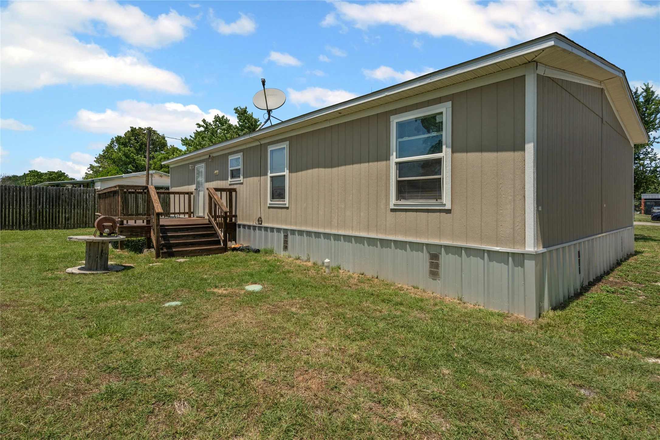 Mobile Home For Sale in Hood County , 6108 Big Horn Drive, Granbury, Texas 76048, 3 Bedrooms, 2 Bathrooms, Garage spaces, 1,344 Sqft, built in 2021, Price $200,000, mls#20963454, Real Estate Agent in Granbury, Homes For Sale in Hood county, Homes For Sale in Granbury, Realtor in Granbury Texas, Real Estate Brokerage Independent Realty Texas, Luminita Cordes Realtor