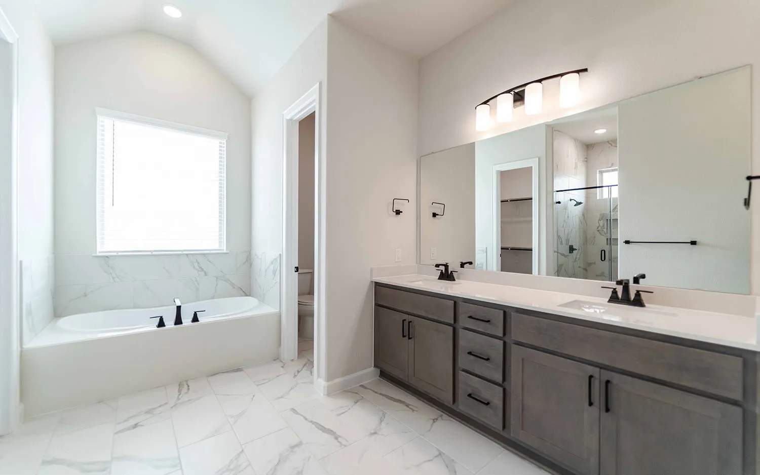Single Family Residence For Sale in Rockwall County , 312 Big Antler Court, Heath, Texas 75126, 5 Bedroom, 4 Bathroom, 4 Garage spaces, 3,688 Sqft, built in 2025, New Construction - Incomplete, Price $799,990, mls#20964048, Real Estate Agent in Heath, Homes For Sale in Rockwall county, Homes For Sale in Heath, Realtor in Heath Texas, Real Estate Brokerage Independent Realty Texas, Luminita Cordes Realtor