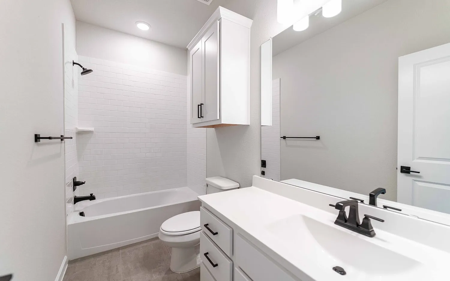 Single Family Residence For Sale in Rockwall County , 312 Big Antler Court, Heath, Texas 75126, 5 Bedroom, 4 Bathroom, 4 Garage spaces, 3,688 Sqft, built in 2025, New Construction - Incomplete, Price $799,990, mls#20964048, Real Estate Agent in Heath, Homes For Sale in Rockwall county, Homes For Sale in Heath, Realtor in Heath Texas, Real Estate Brokerage Independent Realty Texas, Luminita Cordes Realtor