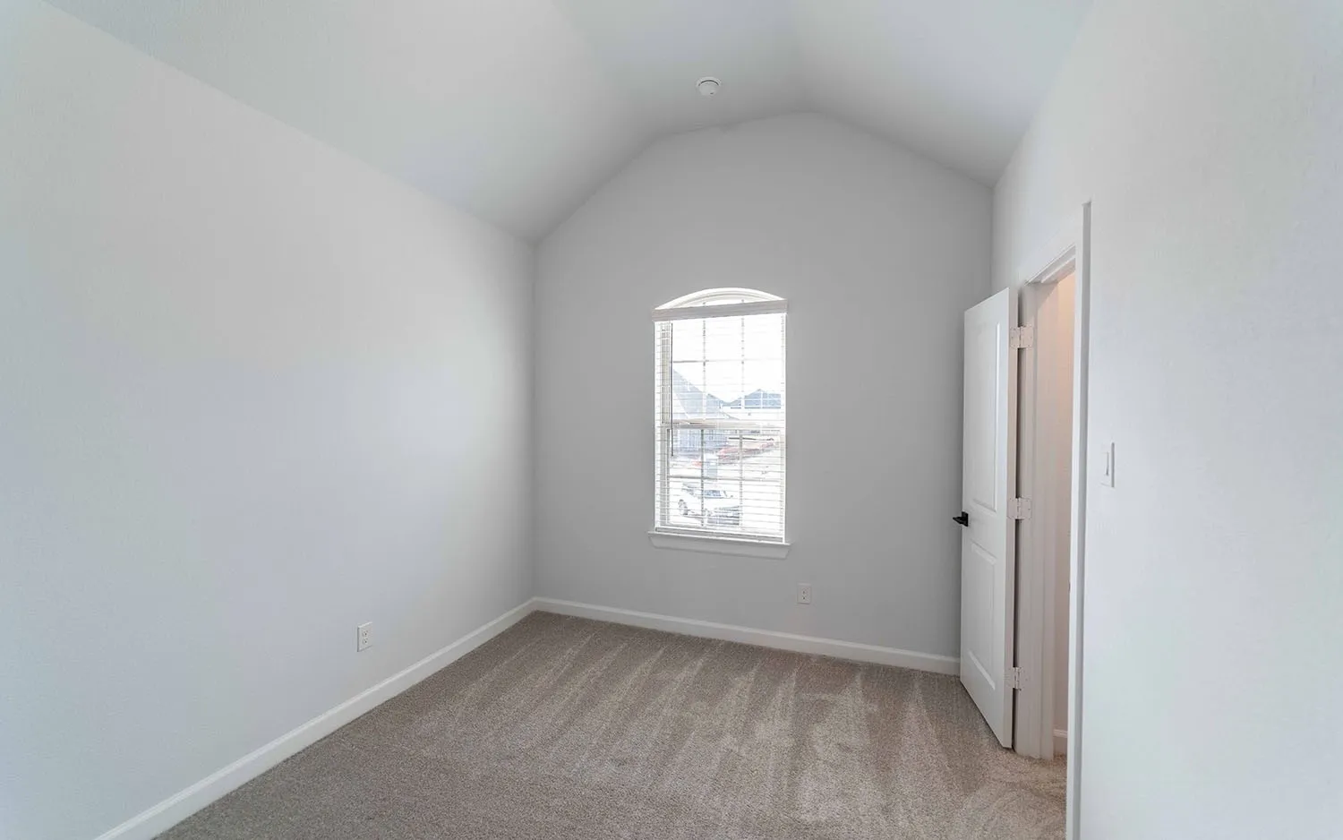 Single Family Residence For Sale in Rockwall County , 124 Deep Water Court, Heath, Texas 75126, 4 Bedroom, 4 Bathroom, 3 Garage spaces, 3,085 Sqft, built in 2025, New Construction - Incomplete, mls#20964084, Real Estate Agent in Heath, Homes For Sale in Rockwall county, Homes For Sale in Heath, Realtor in Heath Texas, Real Estate Brokerage Independent Realty Texas, Luminita Cordes Realtor