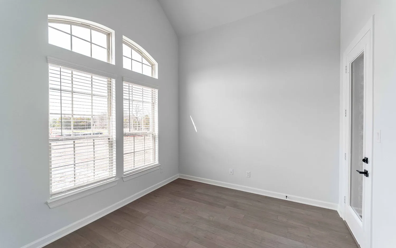 Single Family Residence For Sale in Rockwall County , 124 Deep Water Court, Heath, Texas 75126, 4 Bedroom, 4 Bathroom, 3 Garage spaces, 3,085 Sqft, built in 2025, New Construction - Incomplete, mls#20964084, Real Estate Agent in Heath, Homes For Sale in Rockwall county, Homes For Sale in Heath, Realtor in Heath Texas, Real Estate Brokerage Independent Realty Texas, Luminita Cordes Realtor