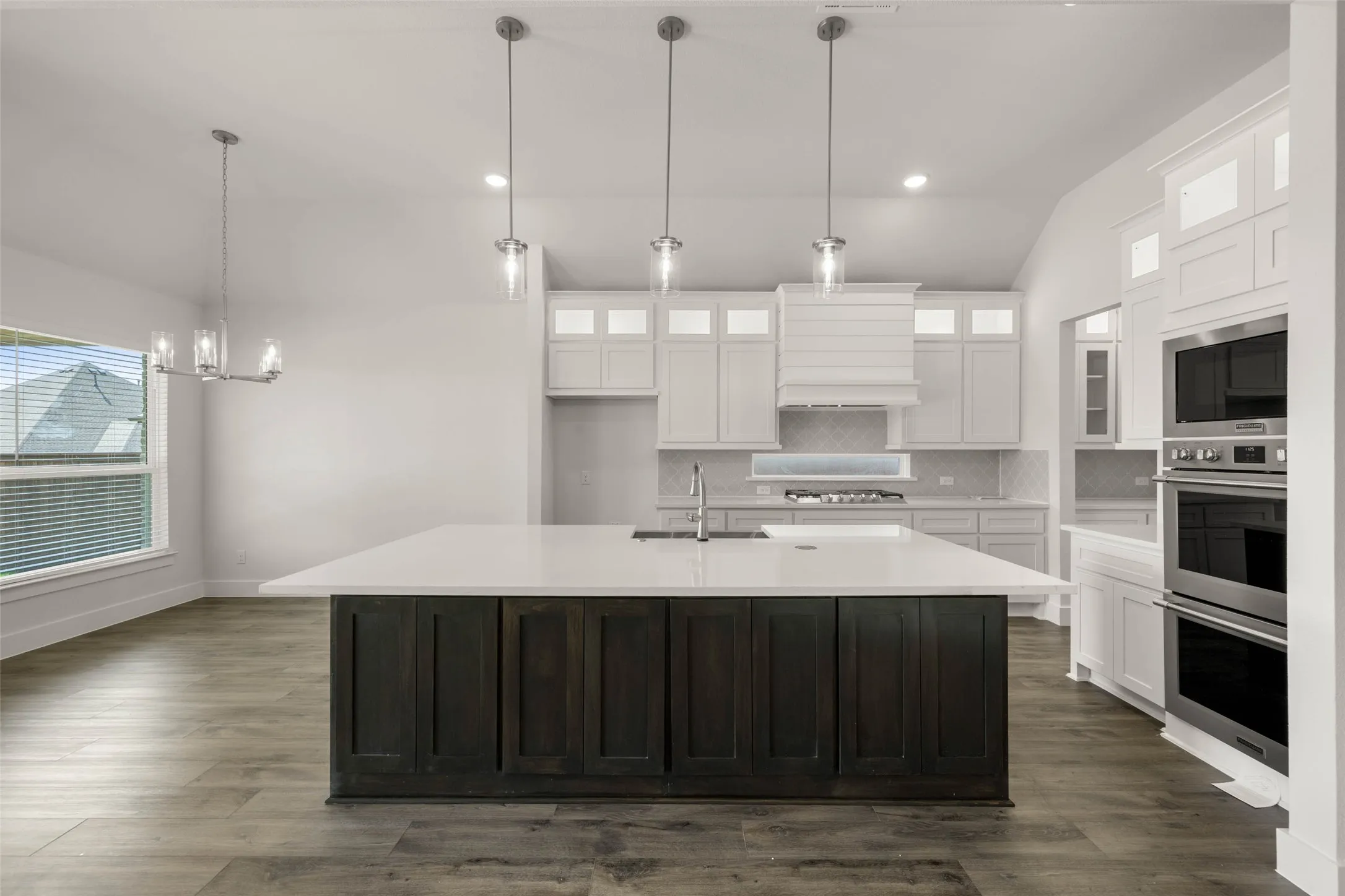 10012 La Frontera- Kitchen-1