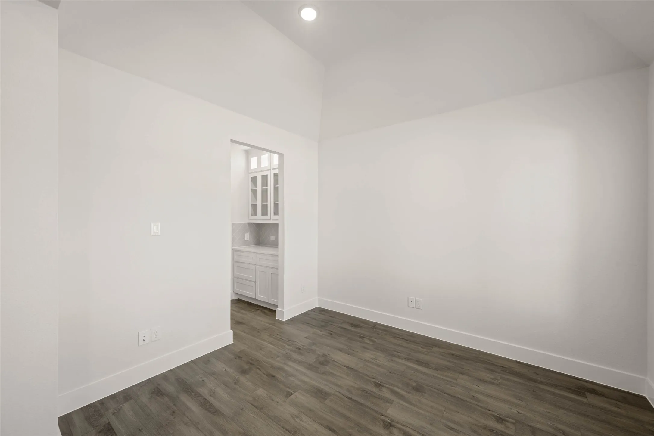 10012 La Frontera- Flex Room-1