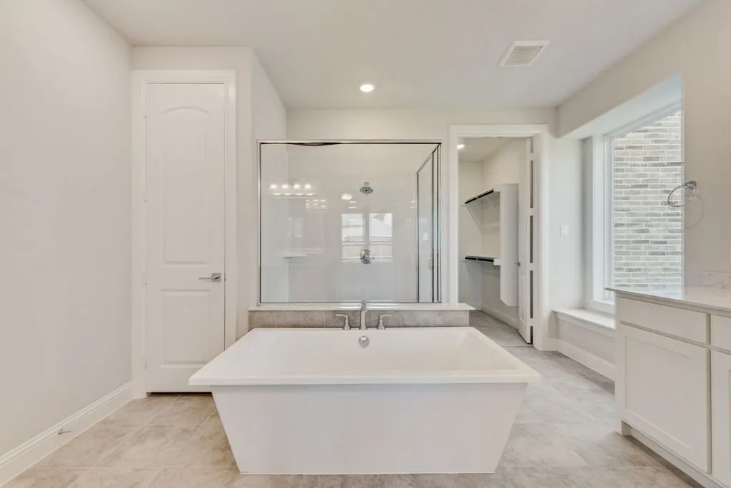 Single Family Residence For Sale in Johnson County , 1706 Cedar Bluff Parkway, Mansfield, Texas 76063, 5 Bedroom, 5 Bathroom, 3 Garage spaces, 4,722 Sqft, built in 2025, New Construction - Complete, mls#20965548, Real Estate Agent in Mansfield, Homes For Sale in Johnson county, Homes For Sale in Mansfield, Realtor in Mansfield Texas, Real Estate Brokerage Independent Realty Texas, Luminita Cordes Realtor
