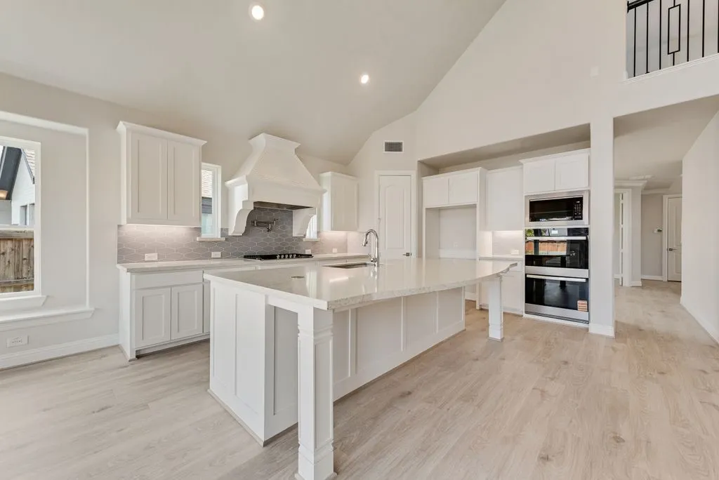 Single Family Residence For Sale in Johnson County , 1706 Cedar Bluff Parkway, Mansfield, Texas 76063, 5 Bedroom, 5 Bathroom, 3 Garage spaces, 4,722 Sqft, built in 2025, New Construction - Complete, mls#20965548, Real Estate Agent in Mansfield, Homes For Sale in Johnson county, Homes For Sale in Mansfield, Realtor in Mansfield Texas, Real Estate Brokerage Independent Realty Texas, Luminita Cordes Realtor