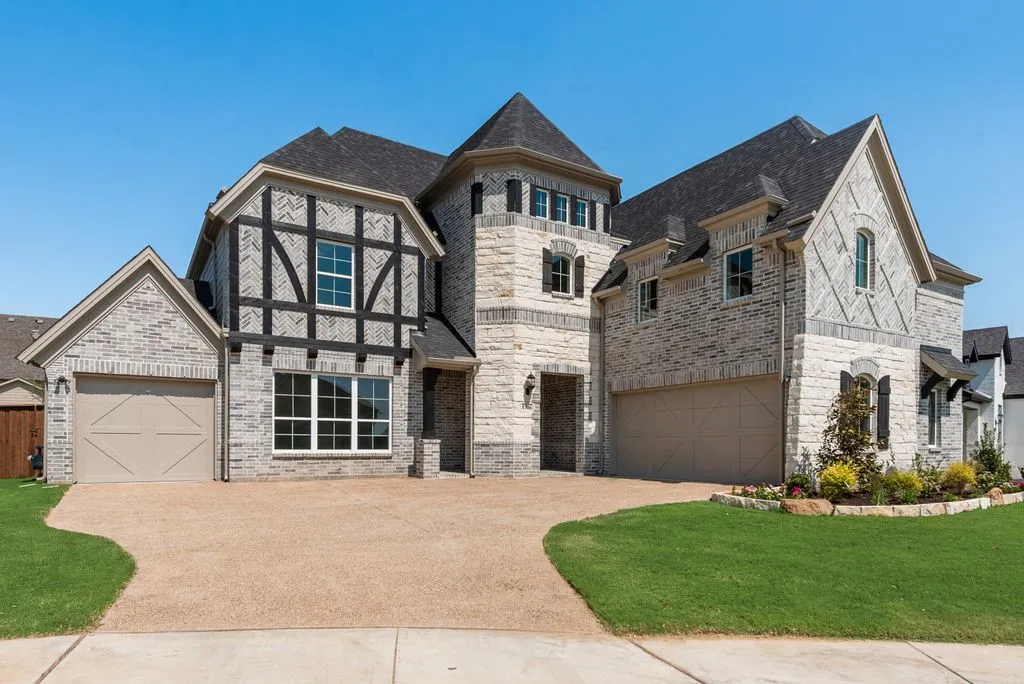 Single Family Residence For Sale in Johnson County , 1706 Cedar Bluff Parkway, Mansfield, Texas 76063, 5 Bedroom, 5 Bathroom, 3 Garage spaces, 4,722 Sqft, built in 2025, New Construction - Complete, mls#20965548, Real Estate Agent in Mansfield, Homes For Sale in Johnson county, Homes For Sale in Mansfield, Realtor in Mansfield Texas, Real Estate Brokerage Independent Realty Texas, Luminita Cordes Realtor