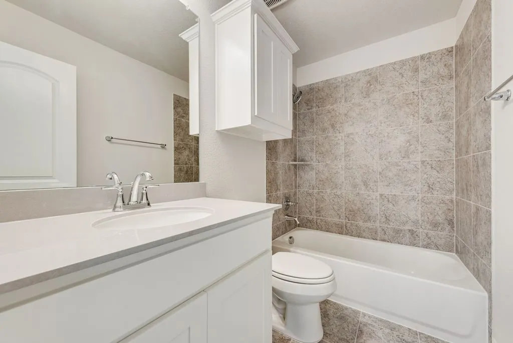 Single Family Residence For Sale in Johnson County , 1706 Cedar Bluff Parkway, Mansfield, Texas 76063, 5 Bedroom, 5 Bathroom, 3 Garage spaces, 4,722 Sqft, built in 2025, New Construction - Complete, mls#20965548, Real Estate Agent in Mansfield, Homes For Sale in Johnson county, Homes For Sale in Mansfield, Realtor in Mansfield Texas, Real Estate Brokerage Independent Realty Texas, Luminita Cordes Realtor