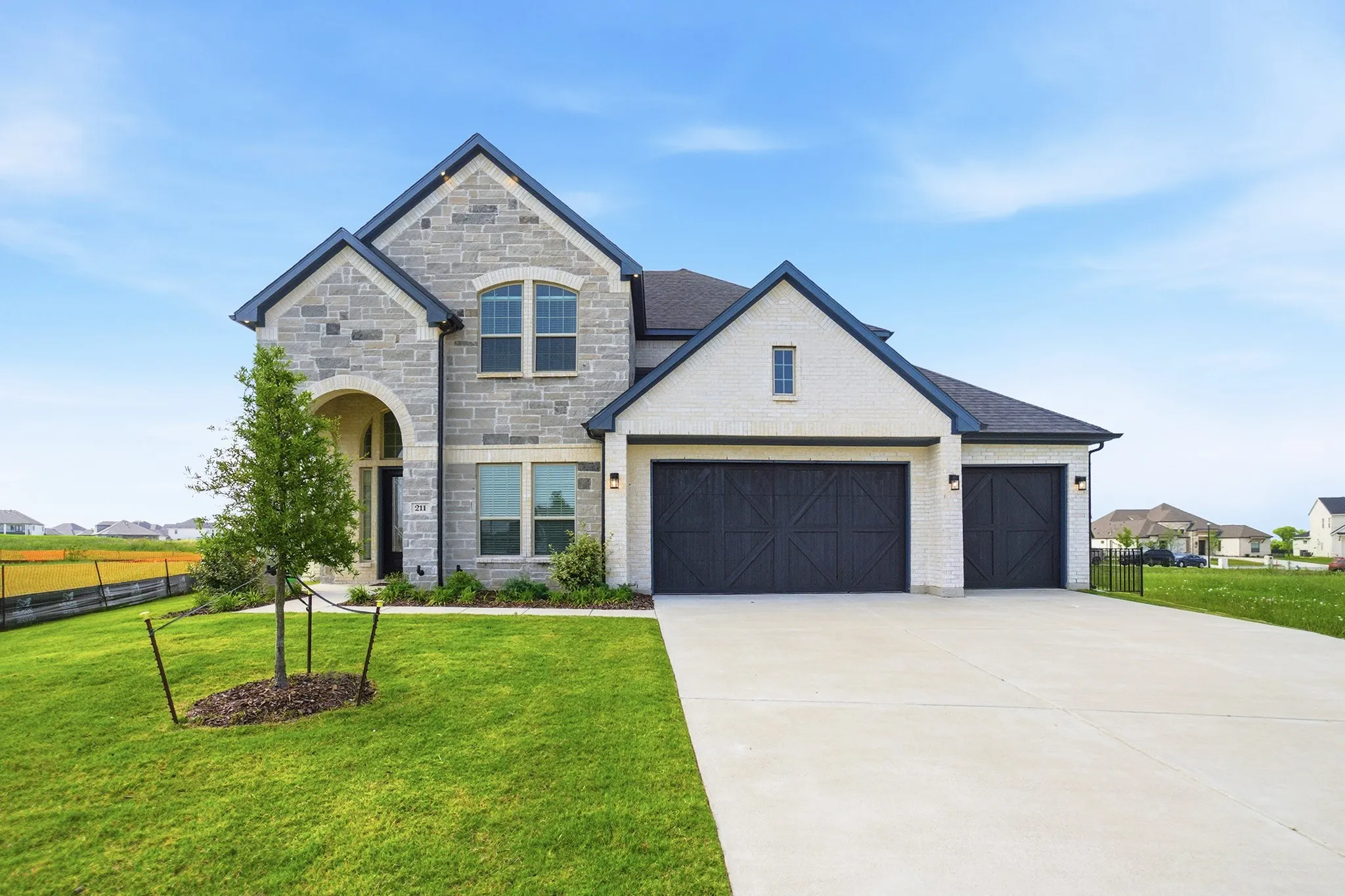 Single Family Residence For Sale in Rockwall County , 211 Condor Court, Heath, Texas 75126, 5 Bedroom, 5 Bathroom, 3 Garage spaces, 3,712 Sqft, built in 2025, New Construction - Incomplete, Price $865,375, mls#20966291, Real Estate Agent in Heath, Homes For Sale in Rockwall county, Homes For Sale in Heath, Realtor in Heath Texas, Real Estate Brokerage Independent Realty Texas, Luminita Cordes Realtor